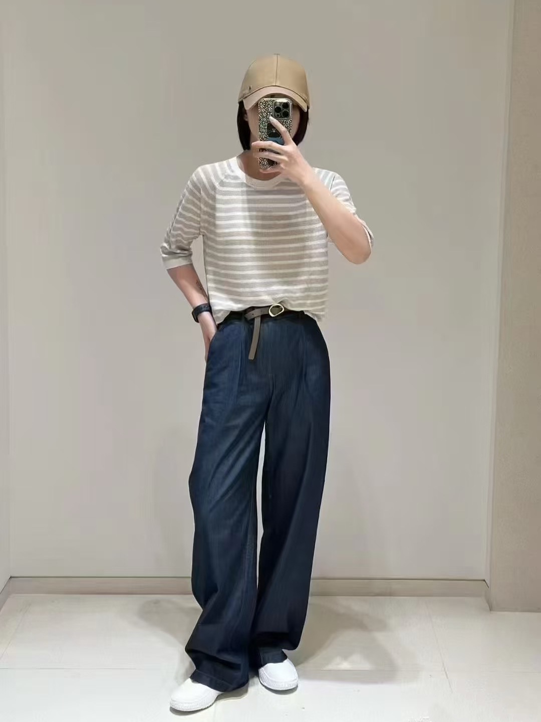 NO:806245,The striped solid color p comes with a gentle filter~,,19860909条纹纯色p自带温柔滤镜～,,,Women's clothing
