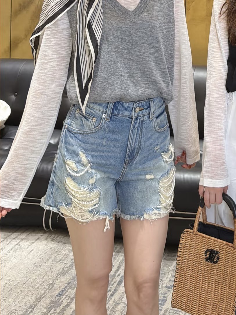 NO:863649,A must-have for hot girls!  !  A very well designed one,19860909辣妹必备！！很有设计的一款,,,Women's clothing