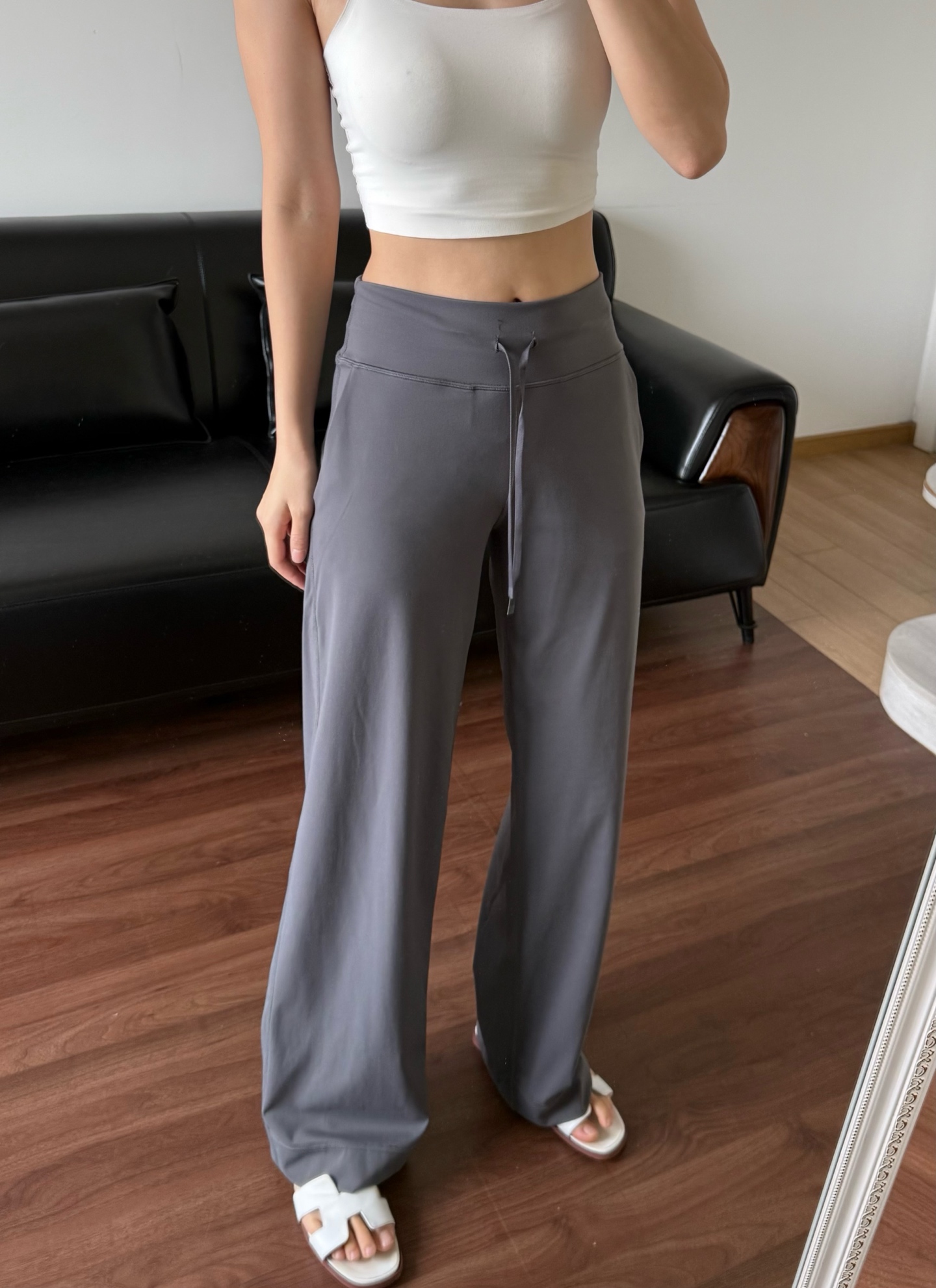 NO:838537,Model 166 98 wears size 4, which is suitable.19860909模特166 98穿4码合适,,,Women's clothing