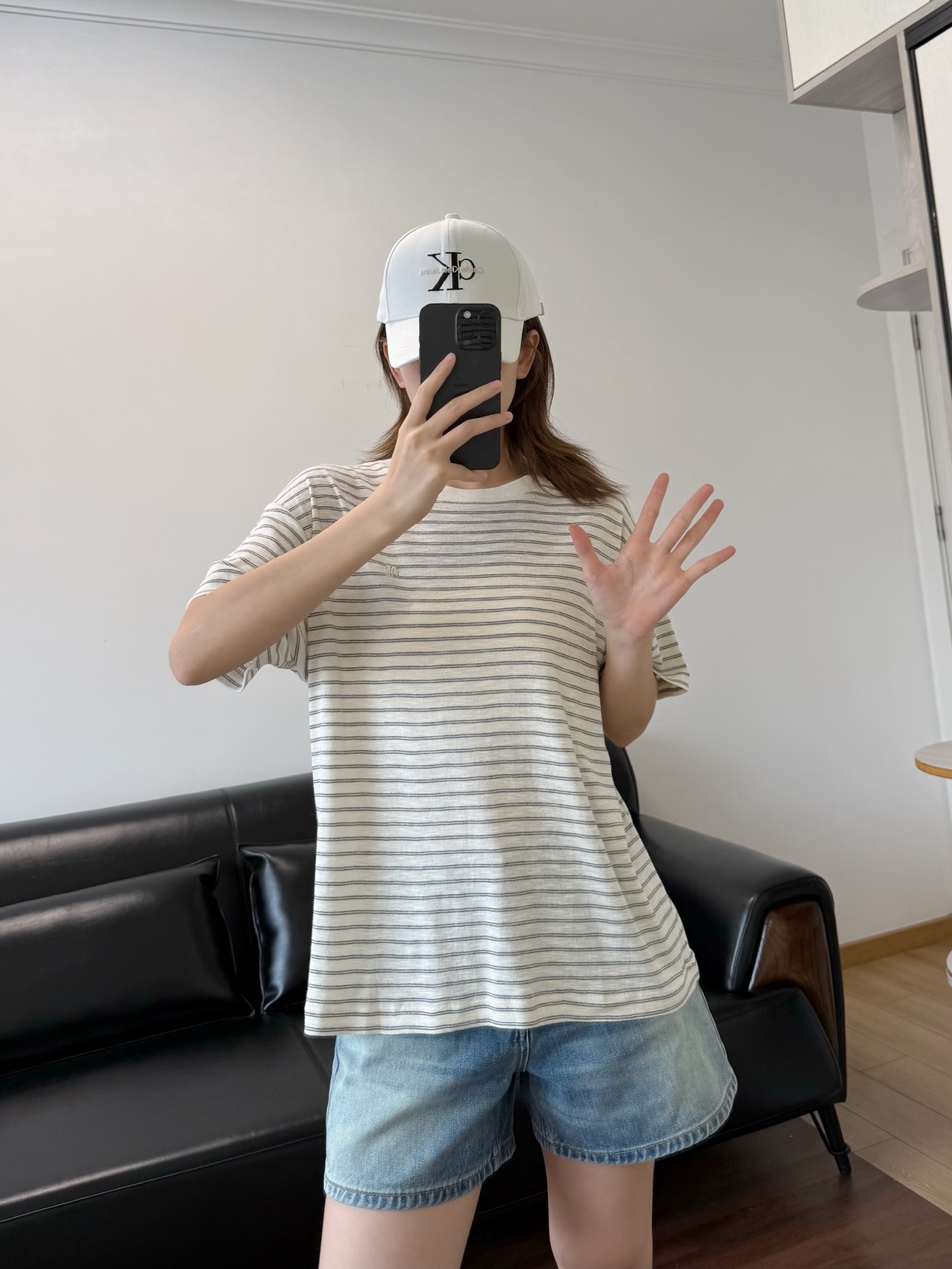 NO:860452,Model 166 98 wears size S and the effect is suitable.19860909模特166 98穿S码效果合适,,,Women's clothing