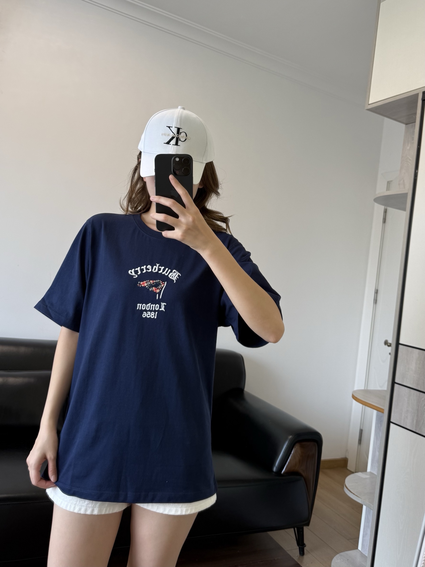 NO:871214,The clothes are loose-fitting,19860909衣服属于宽松效果,,,Women's clothing
