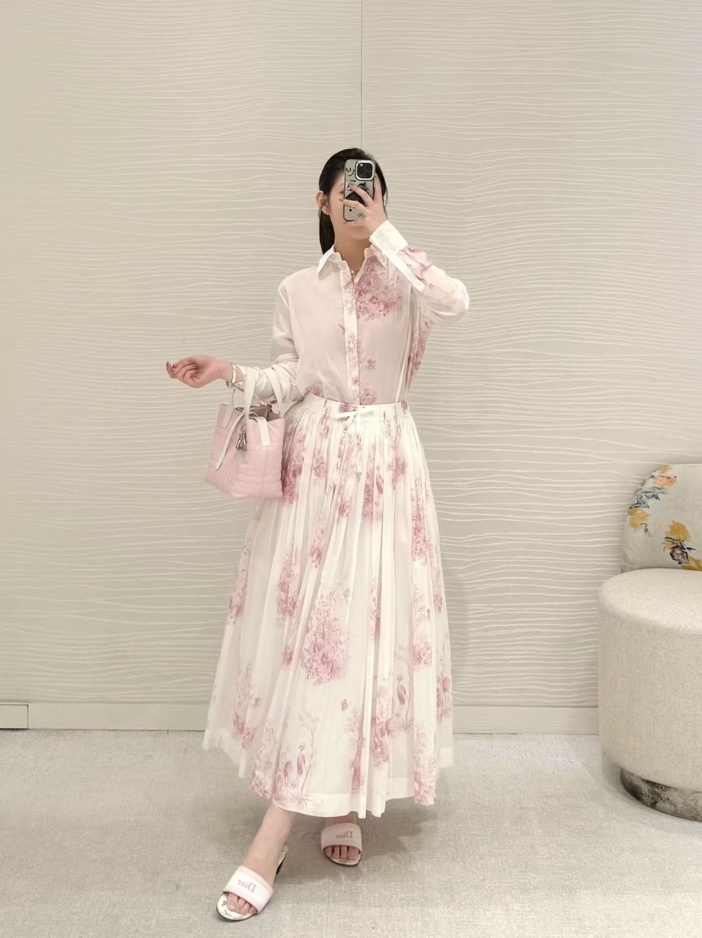 NO:877363,The pink color is so fairy~like wearing a spring garden on your body,,19860909粉粉的太仙女了～像把春日花园穿在了身上,,,Women's clothing