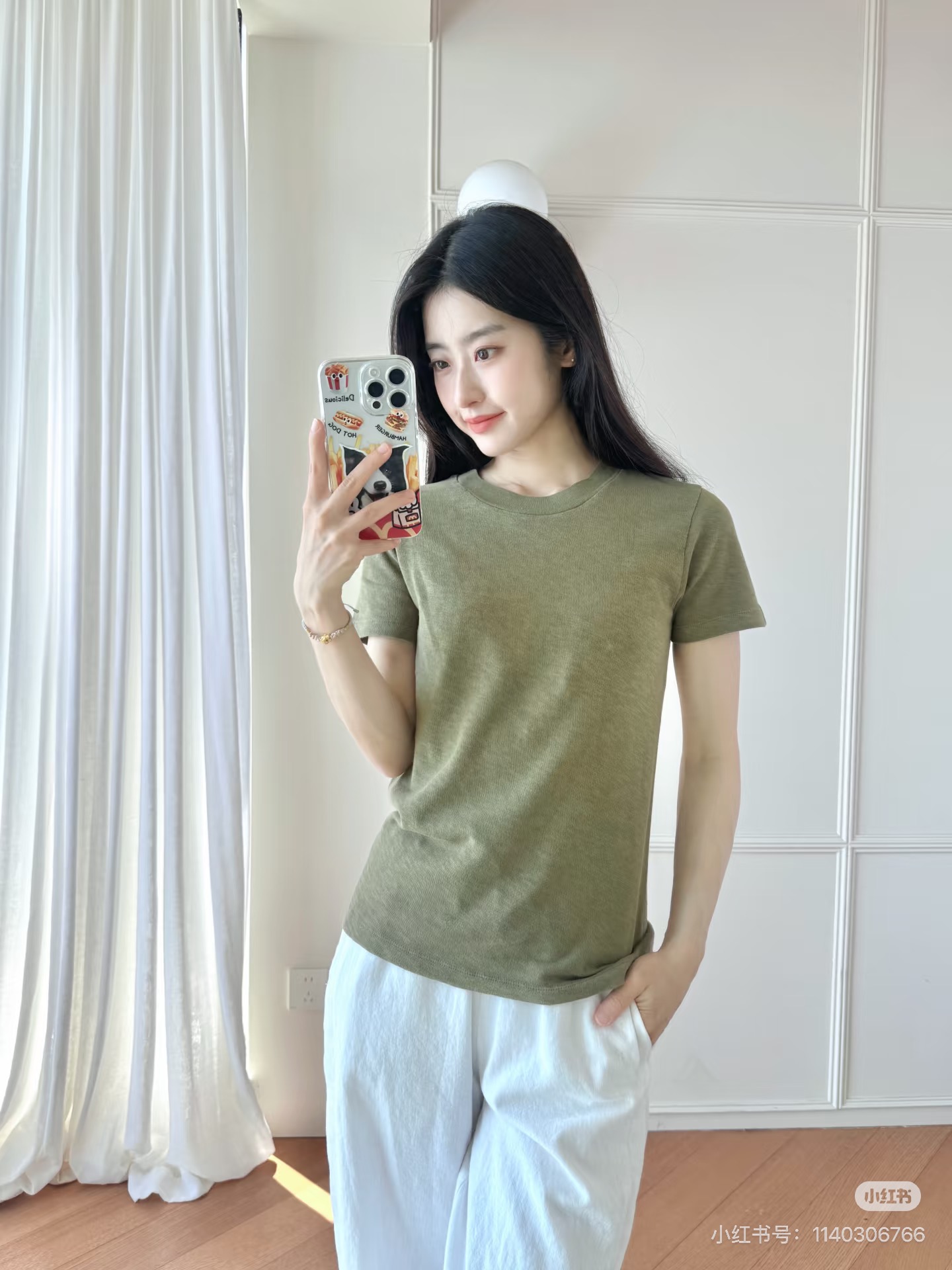 NO:878799,Needless to say, the basic model ~ the fit is very comfortable,19860909基础款不用多说了～版型很舒适,,,Women's clothing