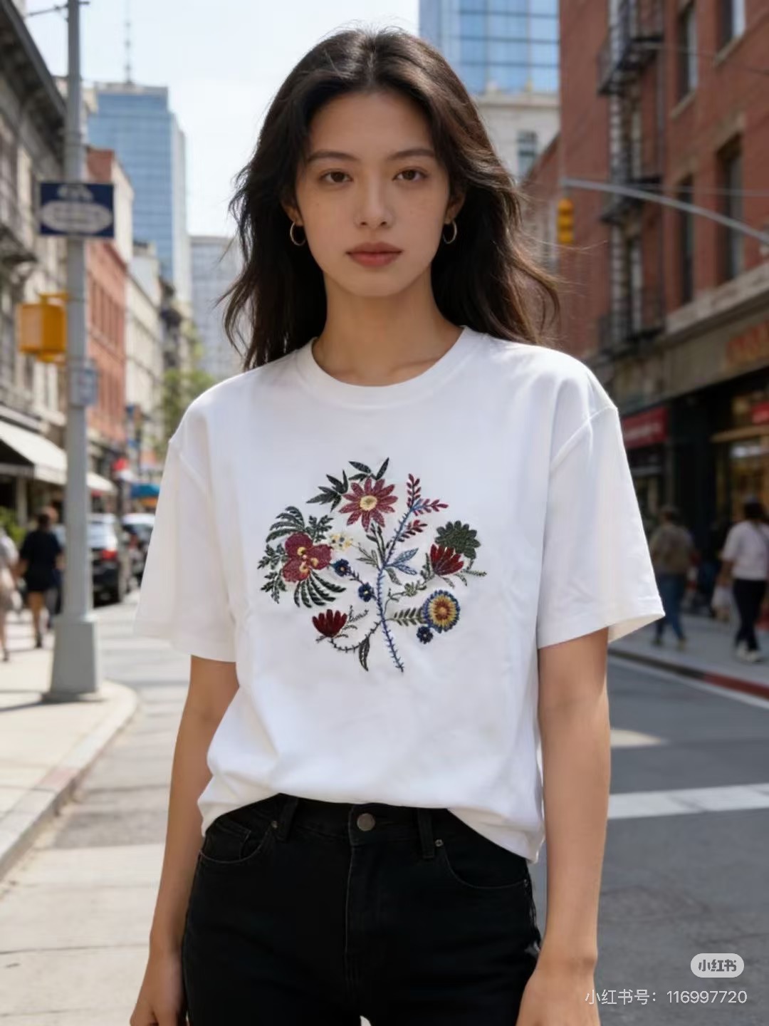 NO:887761,The embroidery is rich in color and full of artistic sense~,,19860909刺绣色彩丰富,艺术感满满～,,,Women's clothing