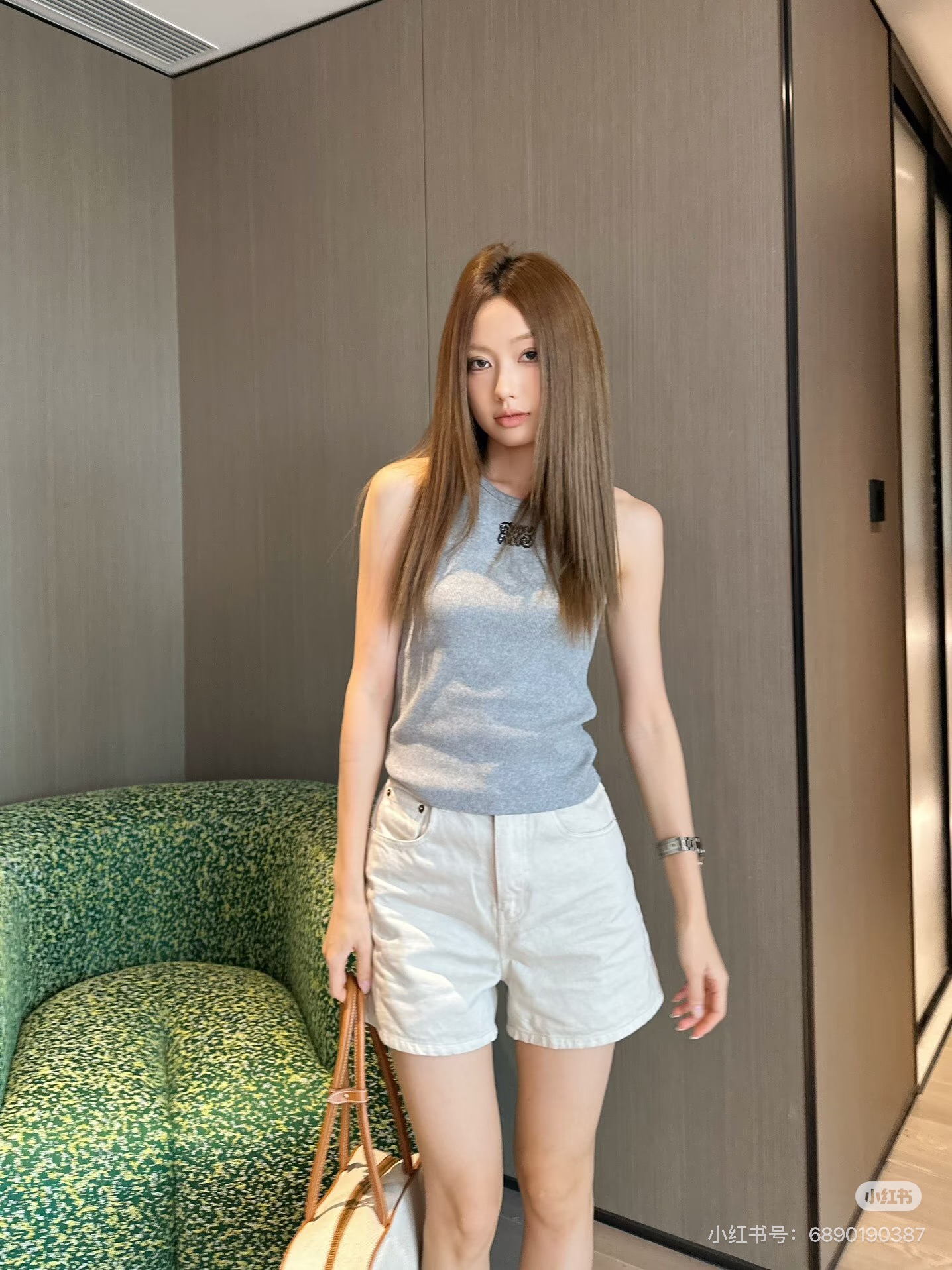 NO:887735,White is most suitable for summer~,,19860909夏季最适合白色了～,,,Women's clothing