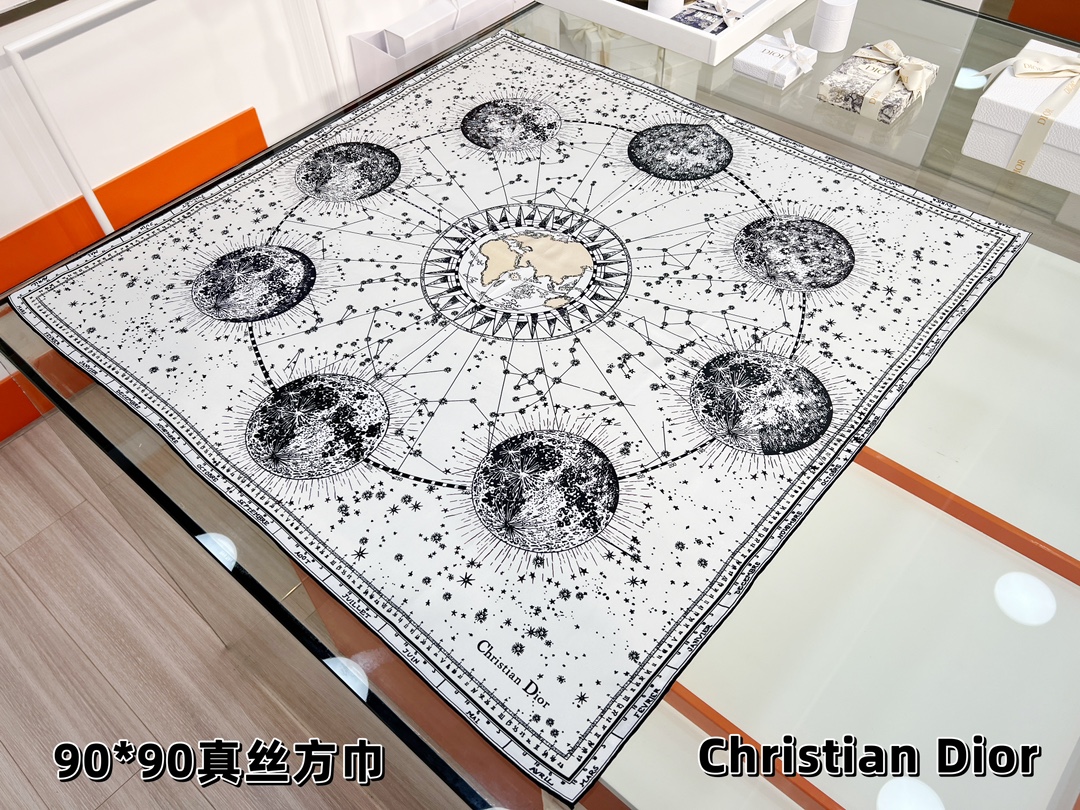 Dior 星座系列～90真丝印花方巾