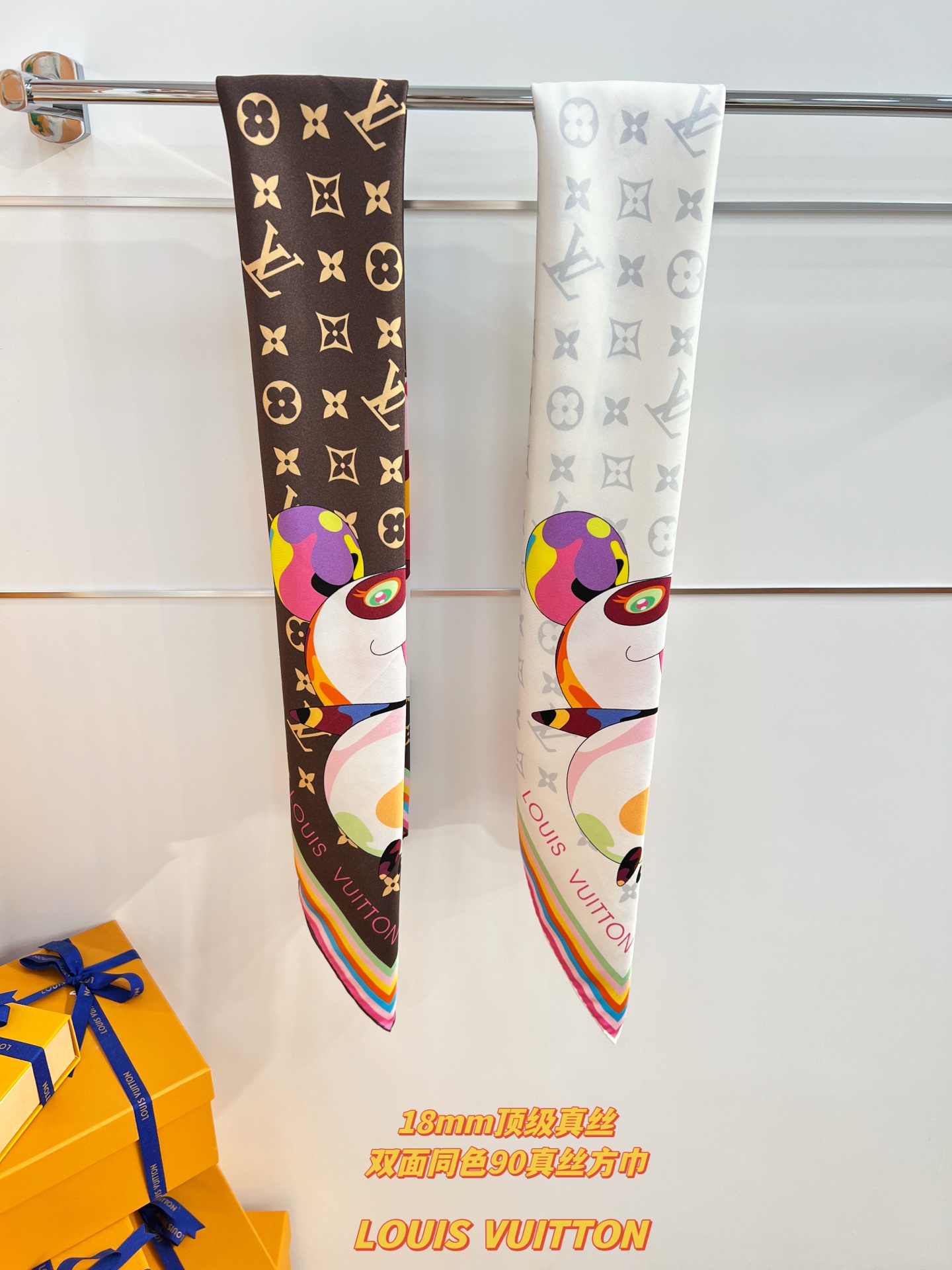 LV x TM SUPERFLAT 90 方巾
【18mm顶级真丝双面同色丝巾】

LV x TM Mo