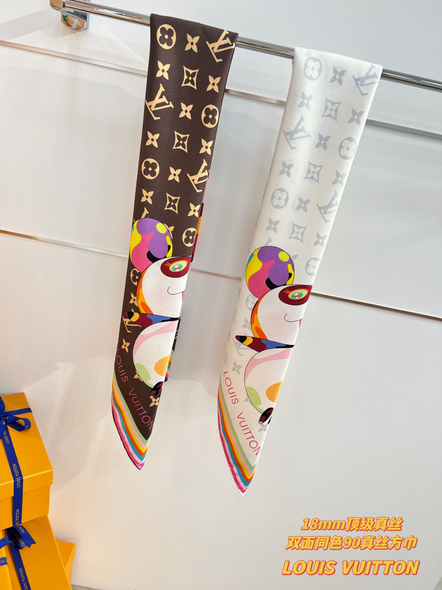 LV x TM SUPERFLAT 90 方巾
【18mm顶级真丝双面同色丝巾】

LV x TM Mo
