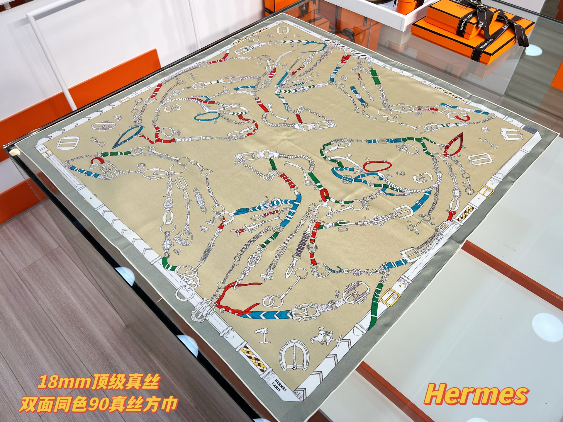 “跃动的马儿”90双面方巾
 【18mm顶级真丝】

手工卷边斜纹真丝方巾（100%桑蚕丝）。

这款爱