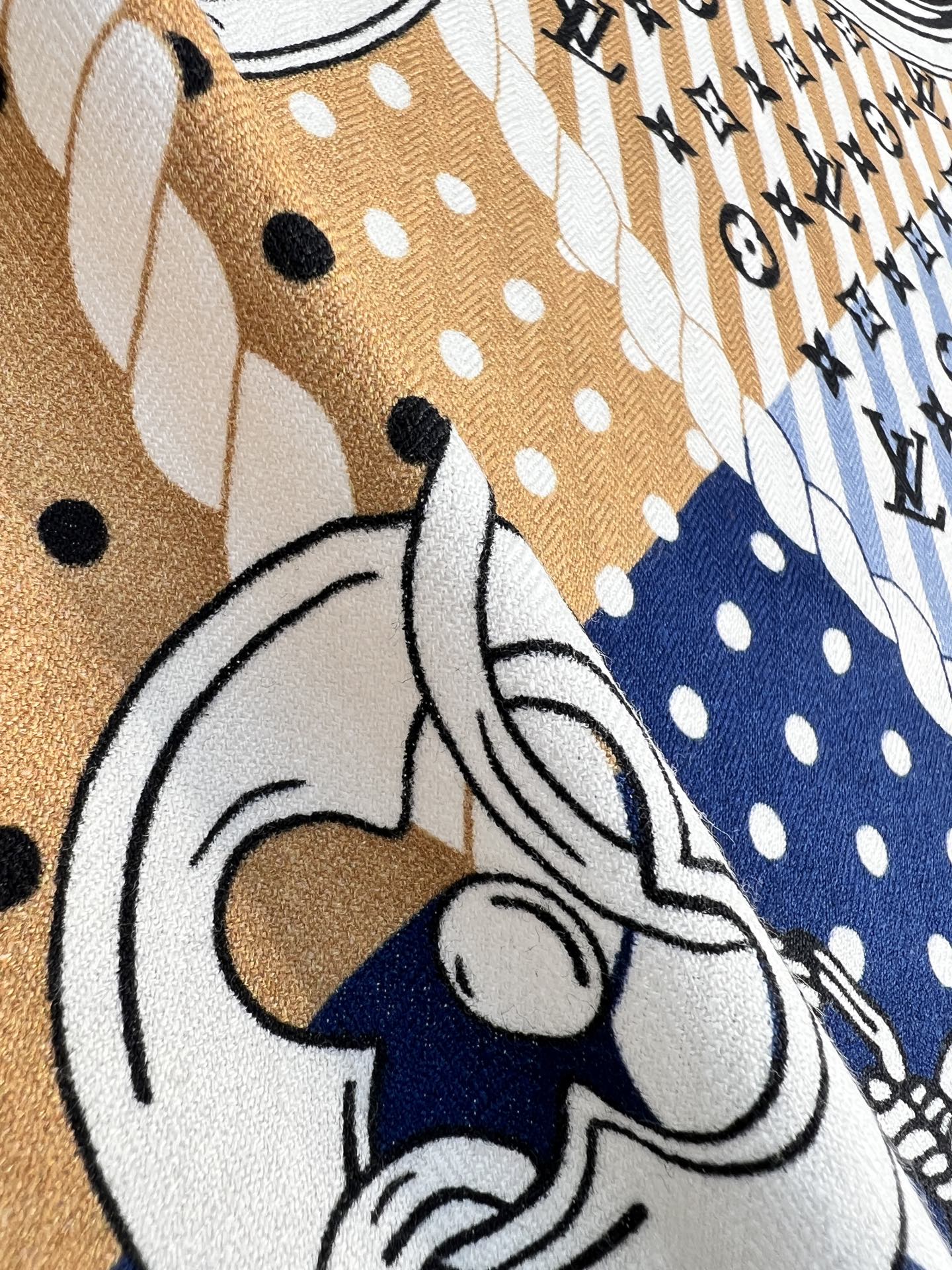 OCEAN BANDANA 140双面同色丝毛披肩【Lv秋冬新品】Ocean Bandana 披肩取材华