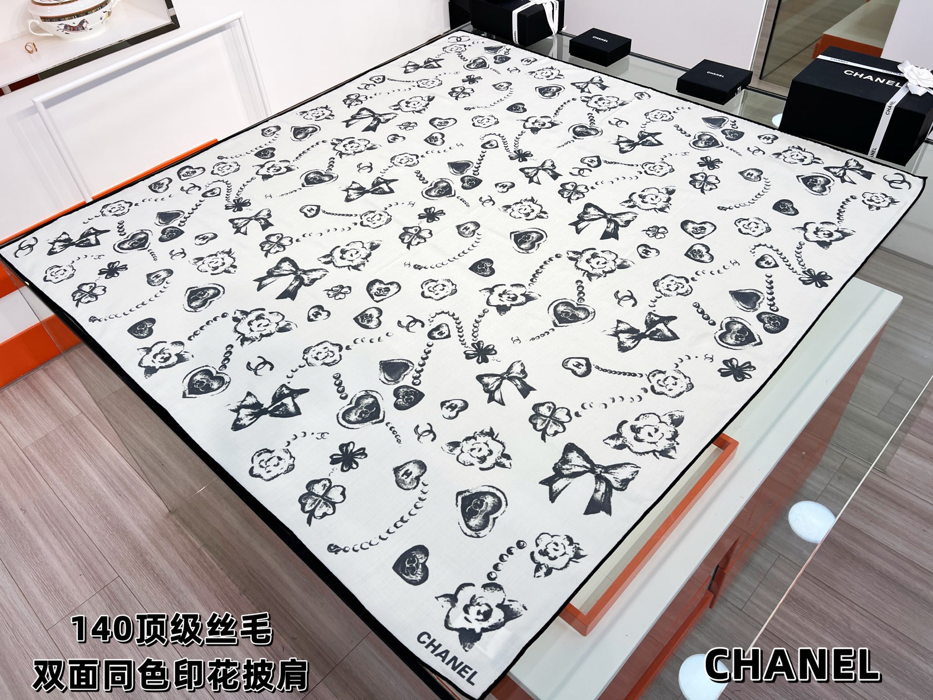 Chanel ~25秋冬新品～【爱心珍珠四叶草】【140双面丝毛披肩】手工卷边丝毛方巾（30%桑蚕丝70