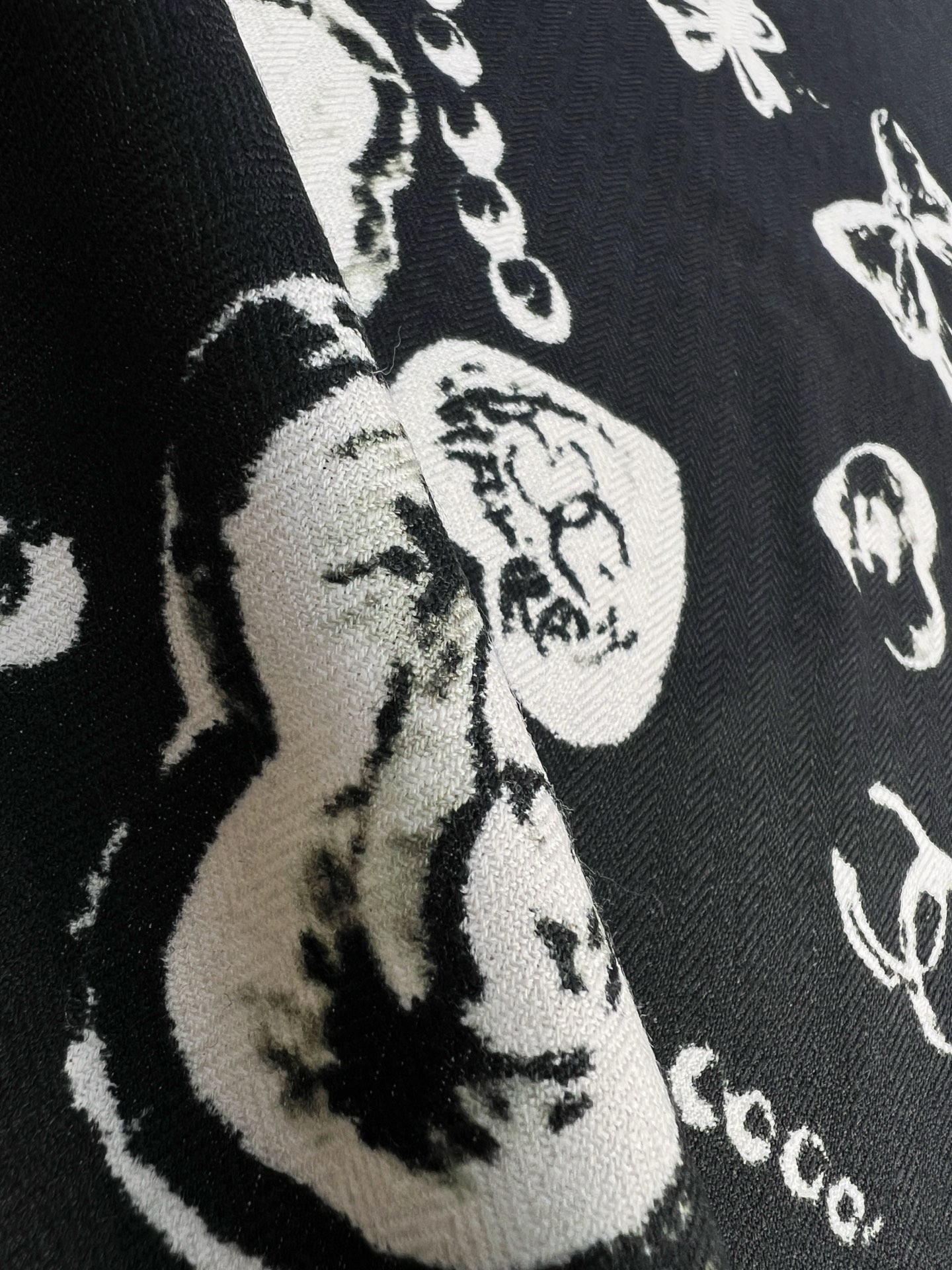 Chanel ~25秋冬新品～【爱心珍珠四叶草】【140双面丝毛披肩】手工卷边丝毛方巾（30%桑蚕丝70