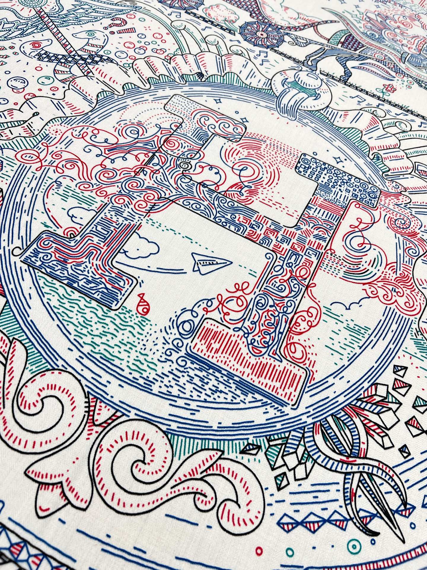 💟2025年秋冬羊绒新款 正在接通中 140方巾～Hermes 

手工卷边丝羊绒方巾（30%桑蚕丝70