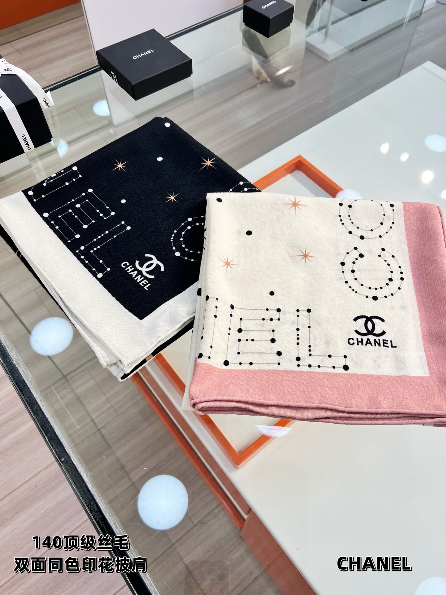 💰Chanel ~25秋冬新品~【十二星座系列】【140双面丝毛披肩】手工卷边丝毛方巾(30%桑蚕丝70