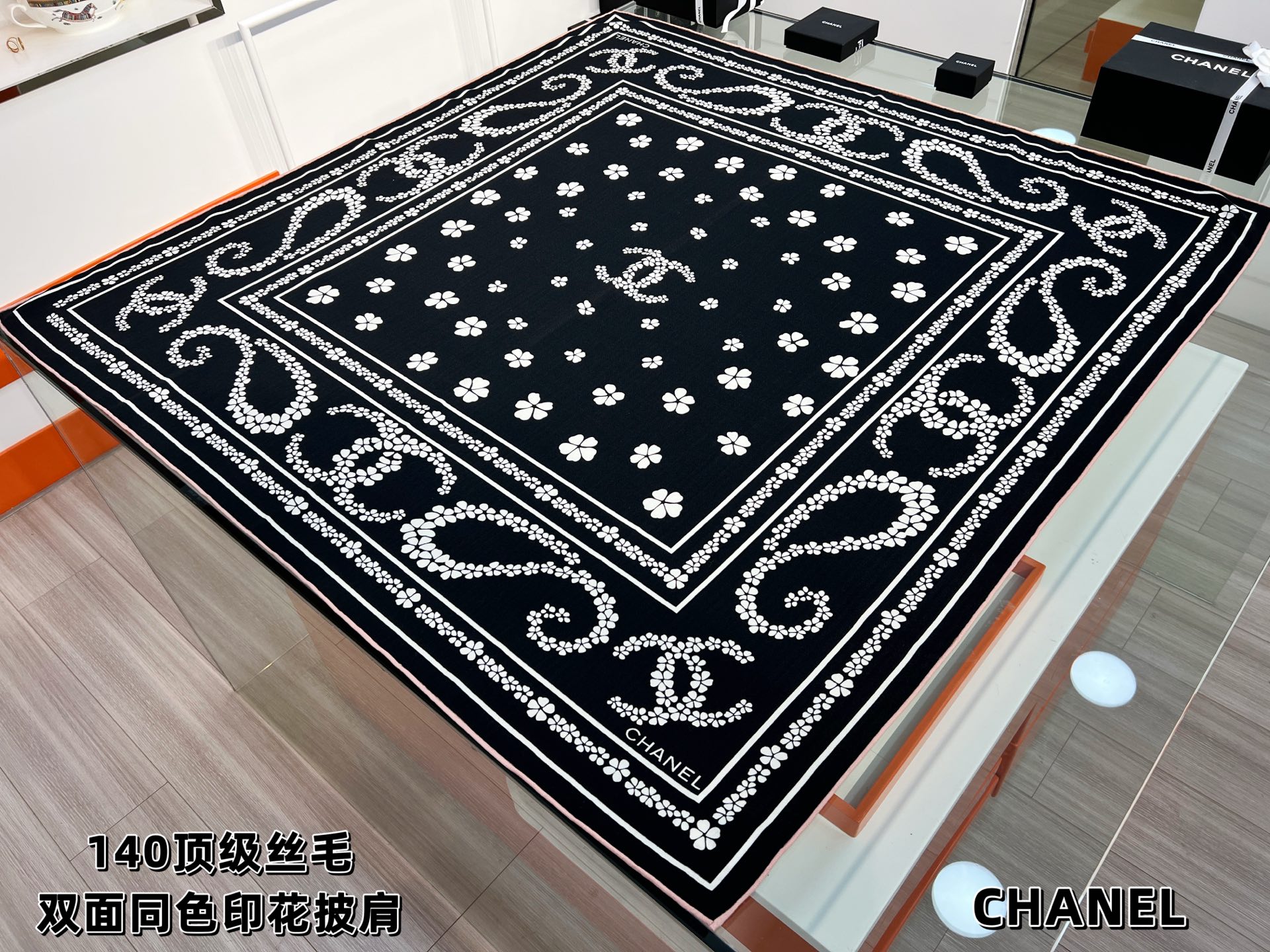 💰Chanel ~25秋冬新品～【幸运草双C组合】【140双面丝毛披肩】手工卷边丝毛方巾（30%桑蚕丝7