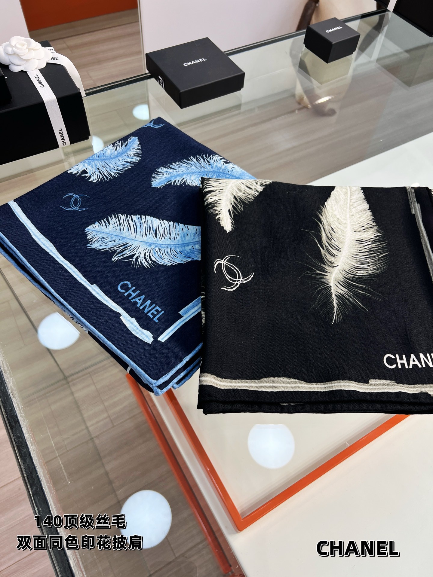 💰Chanel ~25秋冬新品~【贵妇羽毛系列】【140双面丝毛披肩】手工卷边丝毛方巾(30%桑蚕丝70