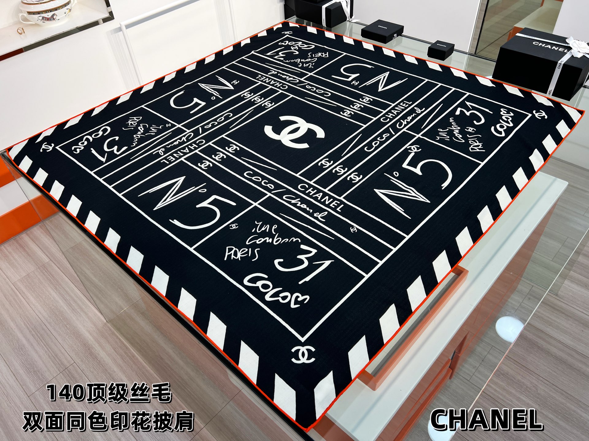 💰Chanel ~25秋冬新品～【双C字母涂鸭】【140双面丝毛披肩】手工卷边丝毛方巾（30%桑蚕丝70