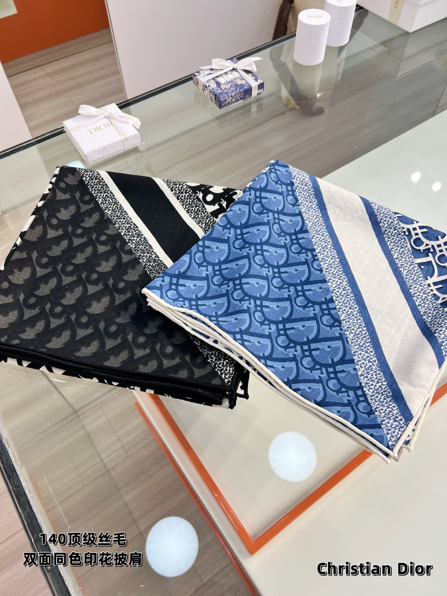 💰Dior 印花方巾【140双面同色丝毛披肩】30%真丝70%羊毛面料 Oblique 印花这款 Dio
