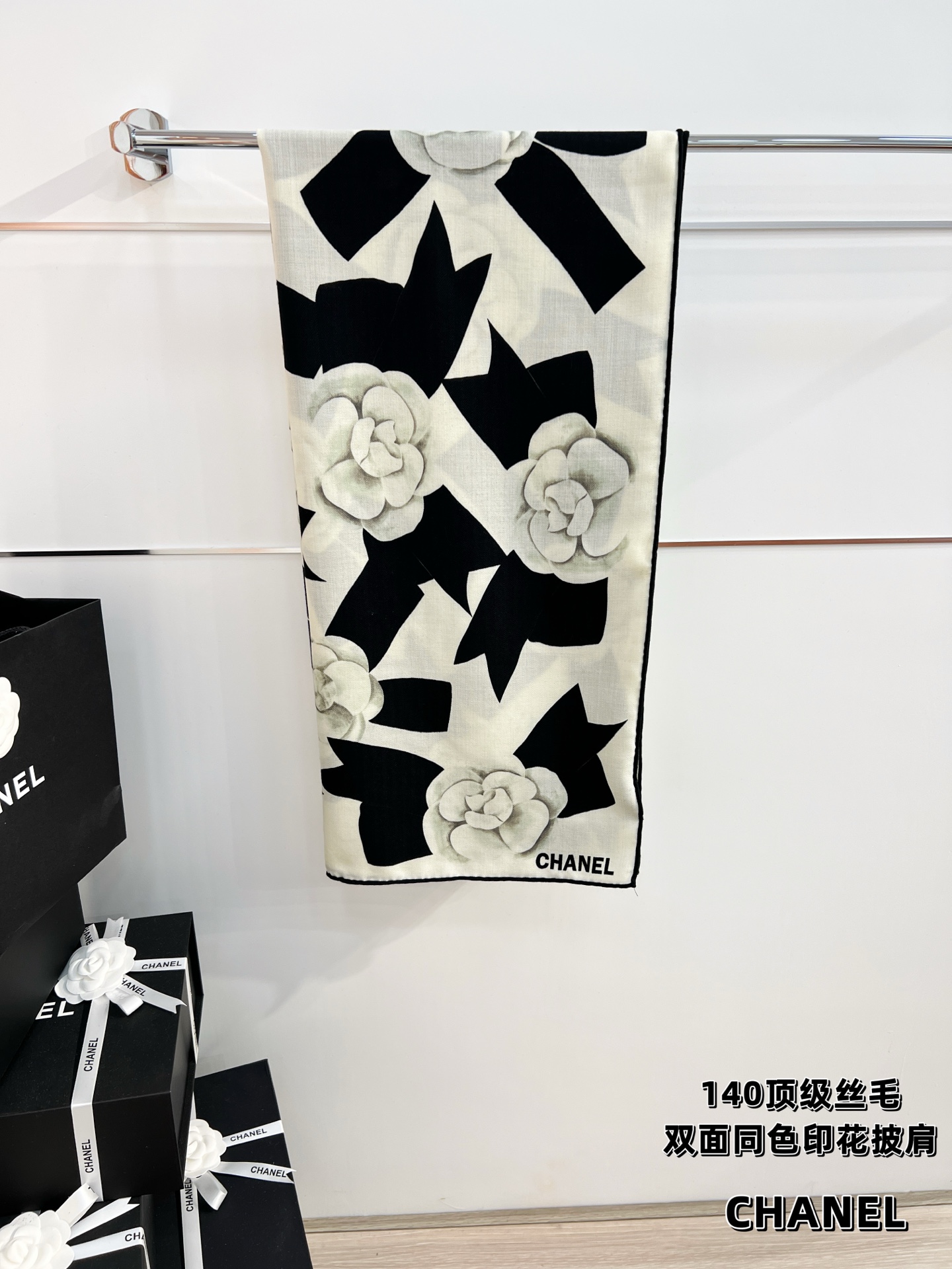 💰Chanel ~25秋冬新品～“山茶花与蝴蝶结”【140双面丝毛披肩】手工卷边丝毛方巾（30%桑蚕丝7