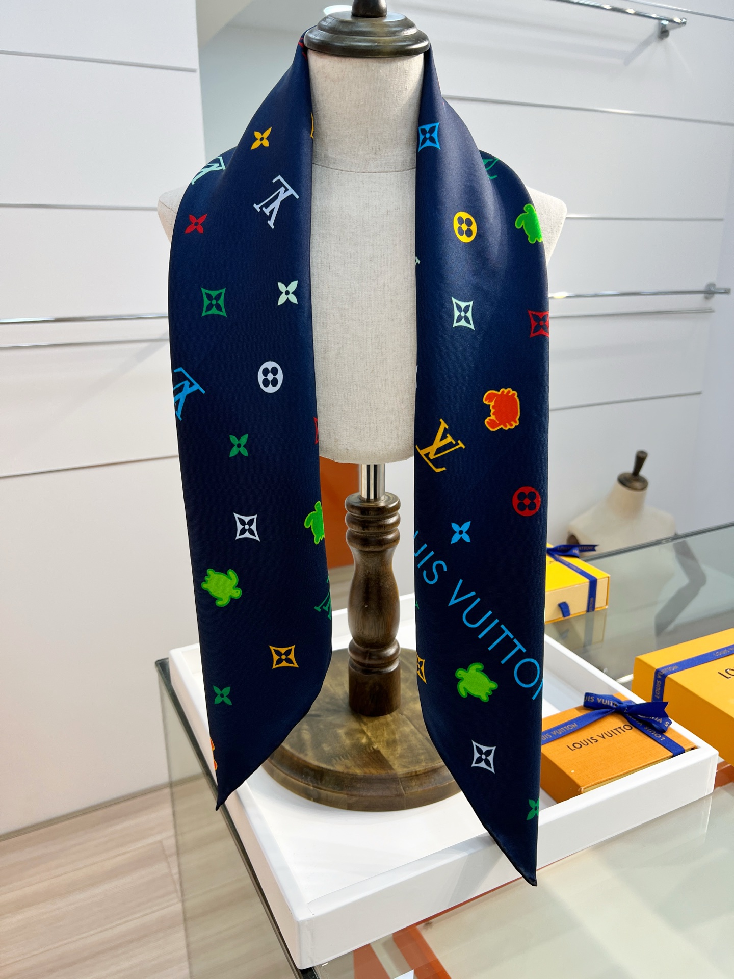 Louis Vuitton 路易威登标识