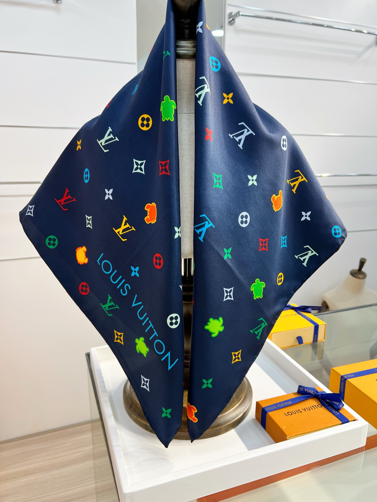 Louis Vuitton 路易威登标识
