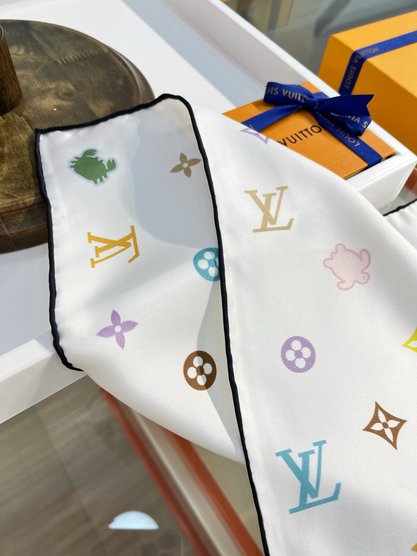 Louis Vuitton 路易威登标识