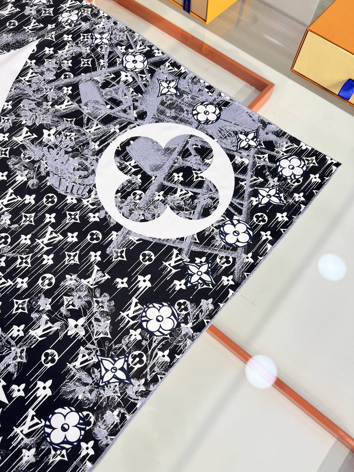 Louis Vuitton LV LUGGAGE 90双面真丝方巾