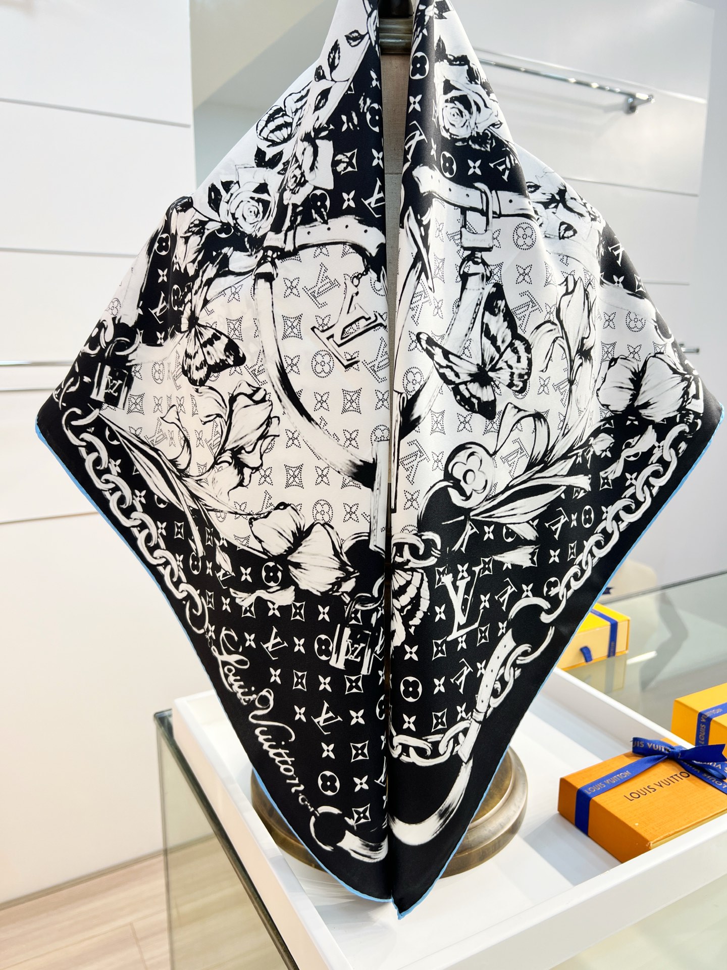 Louis Vuitton 路易威登标识
