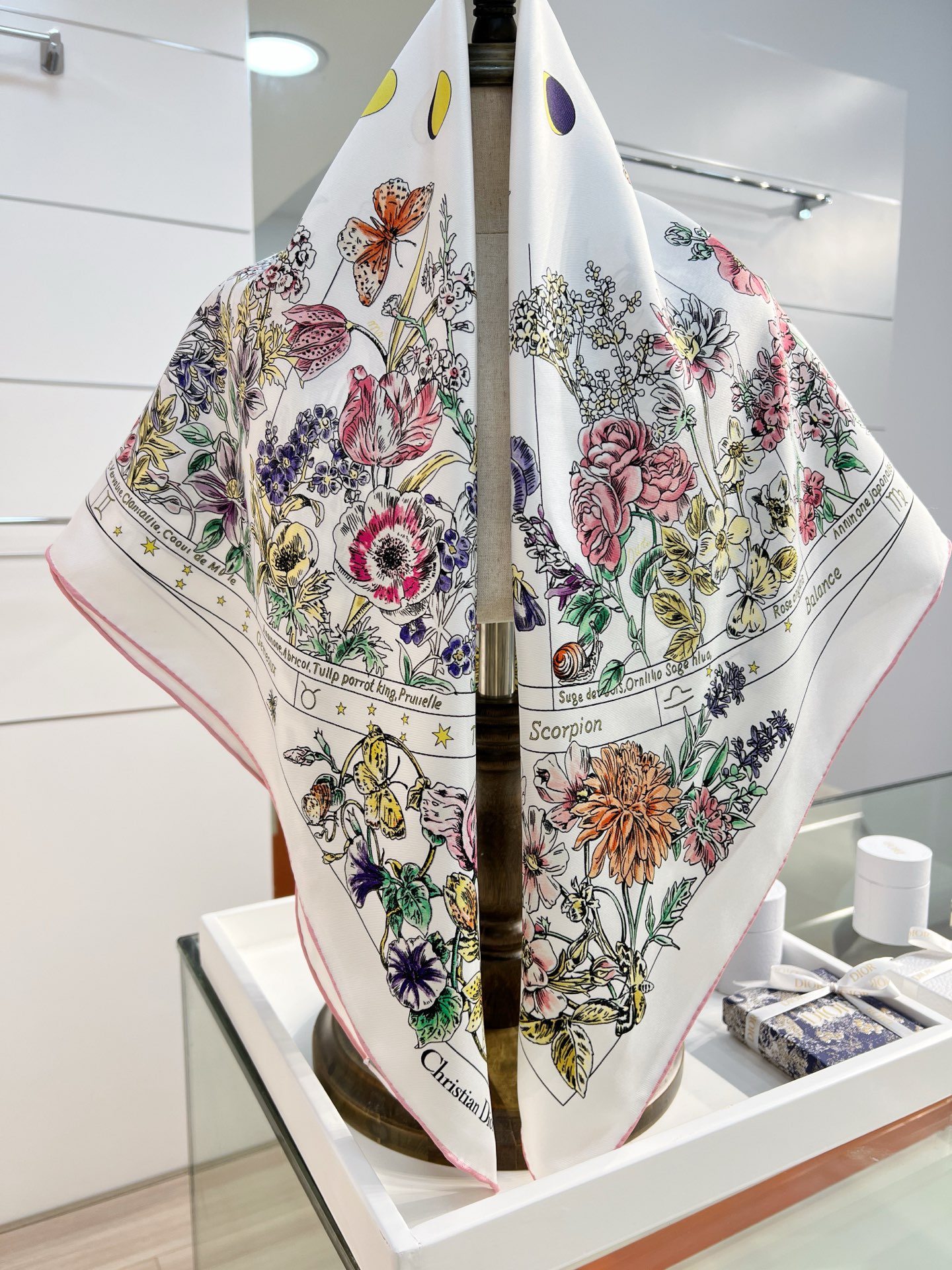 Dior 双面同色90印花方巾