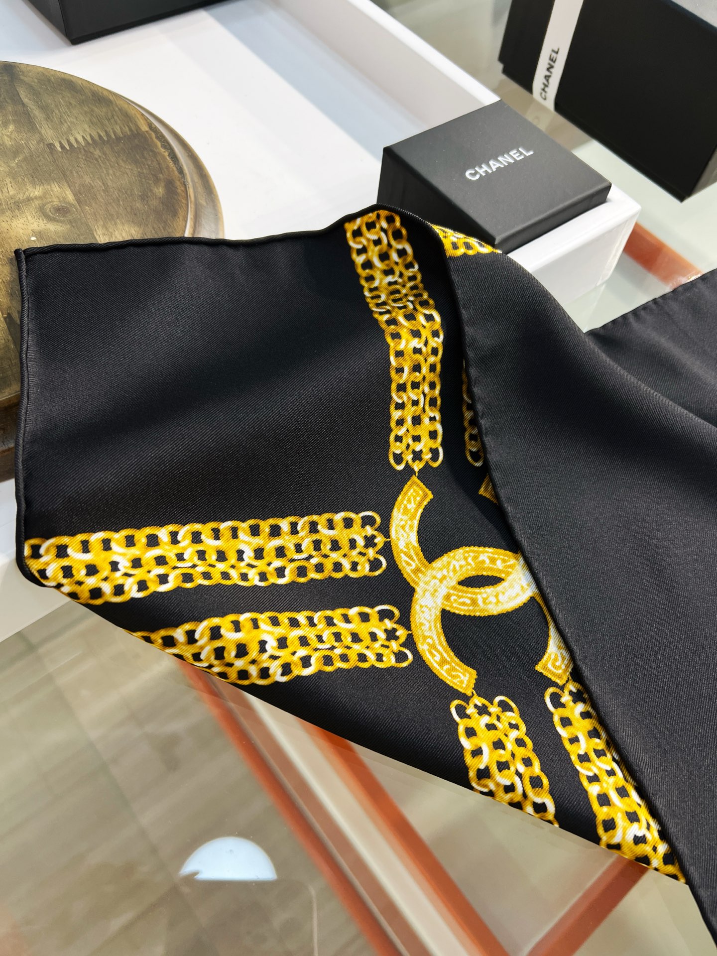Chanel ~26新品～90双面真丝