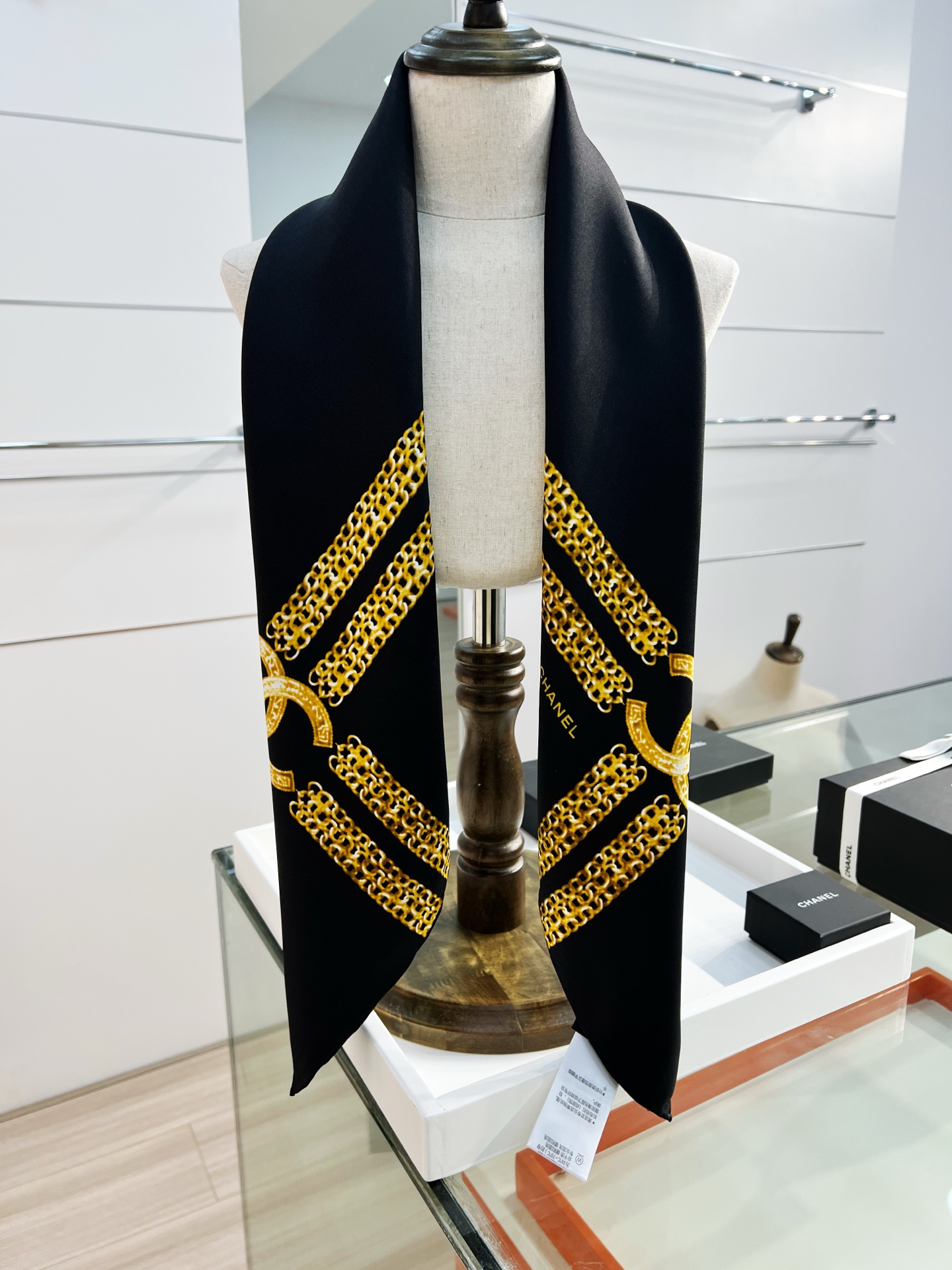 Chanel ~26新品～90双面真丝