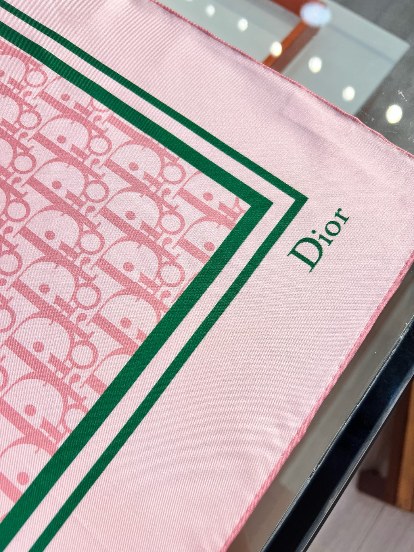 Dior 印花方巾