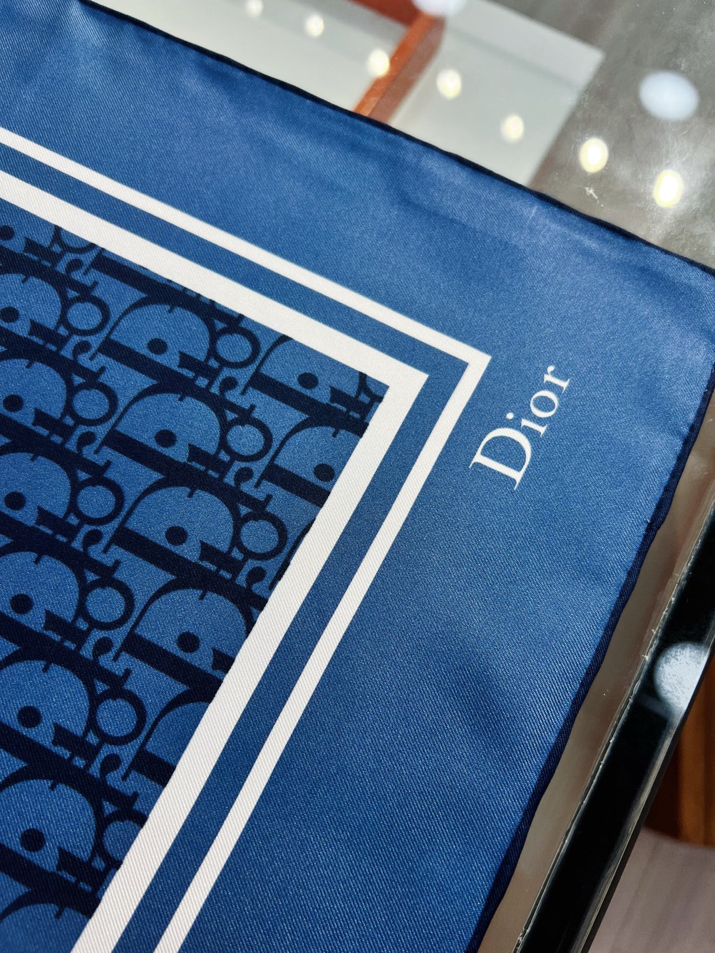 Dior 印花方巾