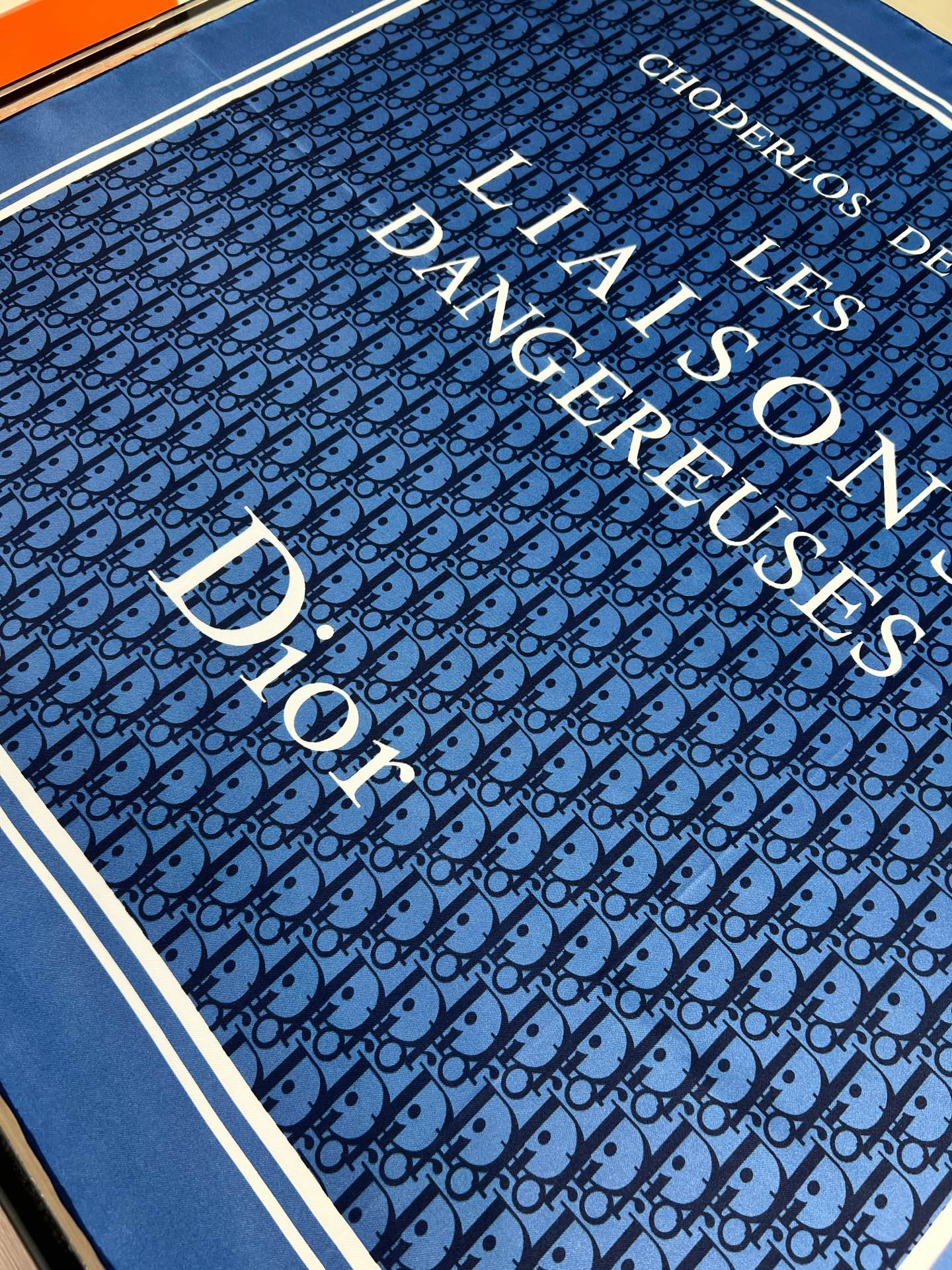 Dior 印花方巾