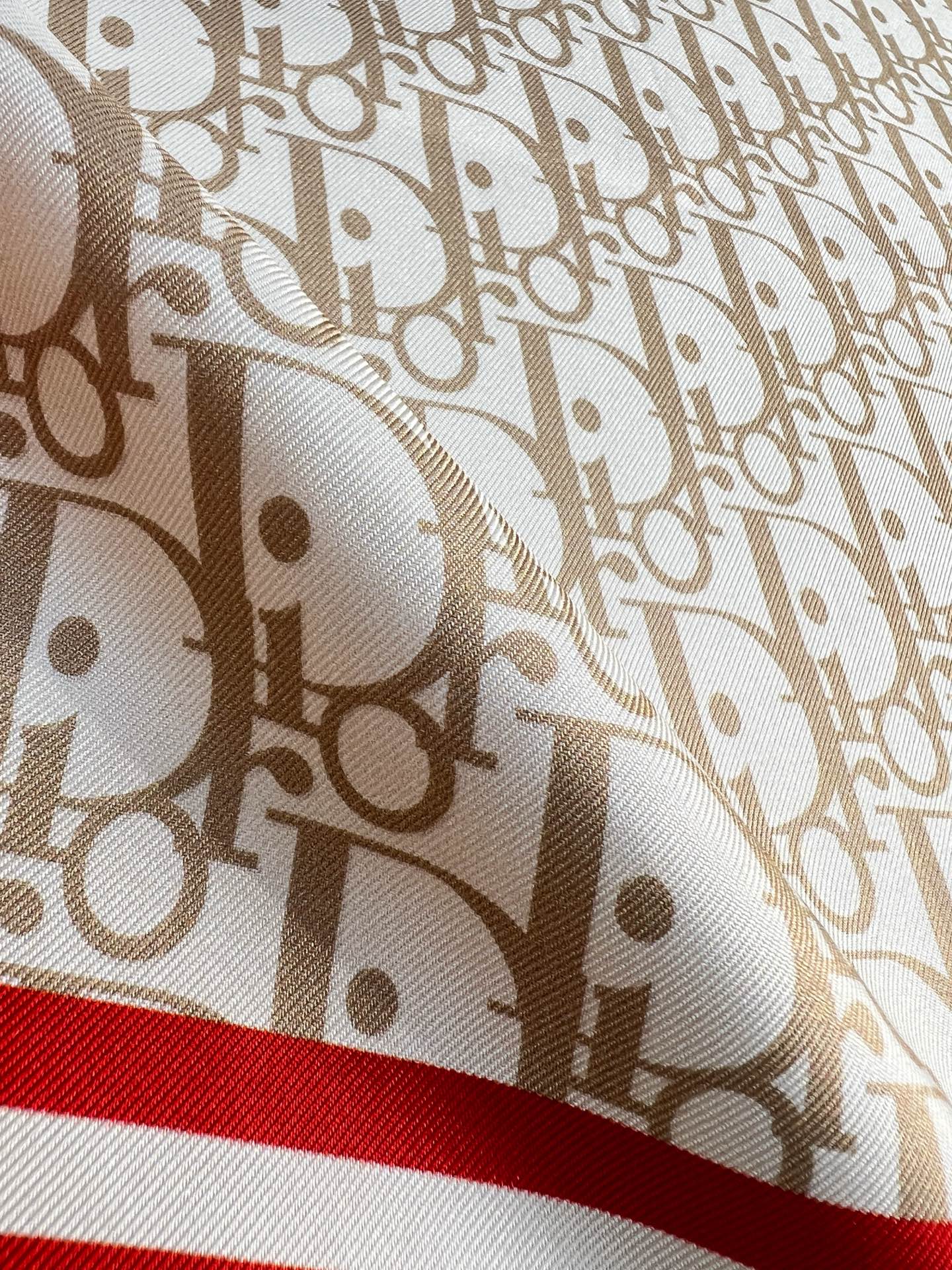 Dior 印花方巾