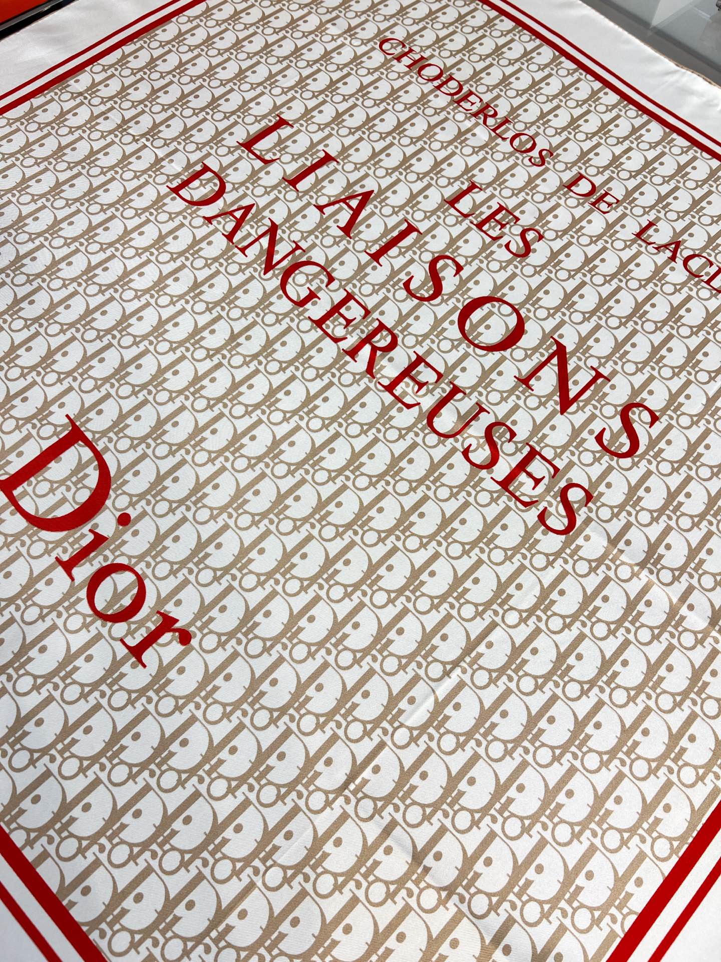 Dior 印花方巾