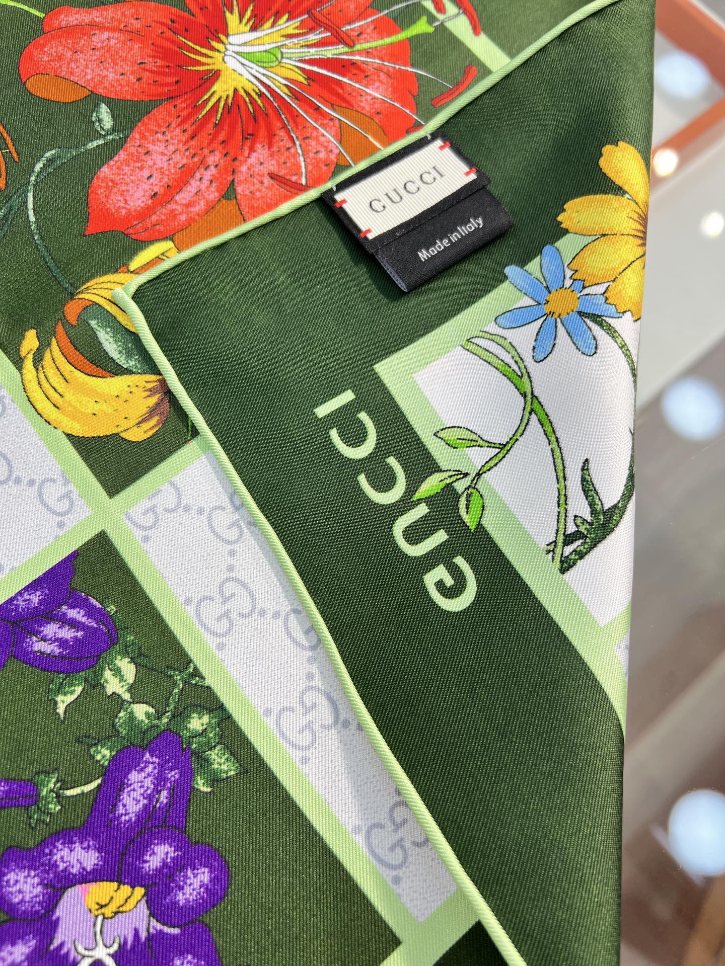 Gucci 印花桑蚕丝斜纹方巾