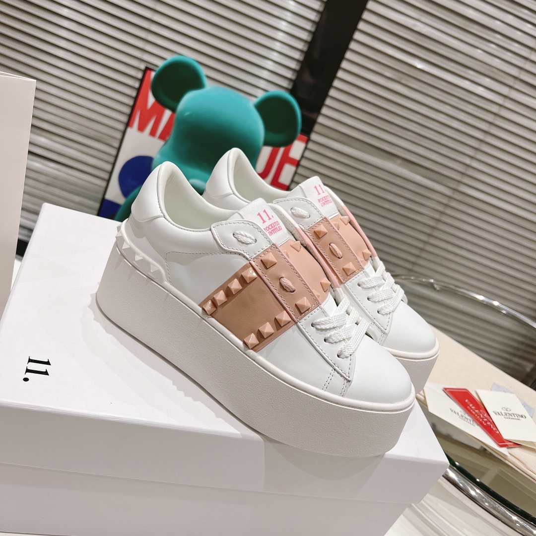 Valentino 2024 Rockstud Untitled Sports & Leisure Shoes: Premium Design and Comfort. - 图片 2