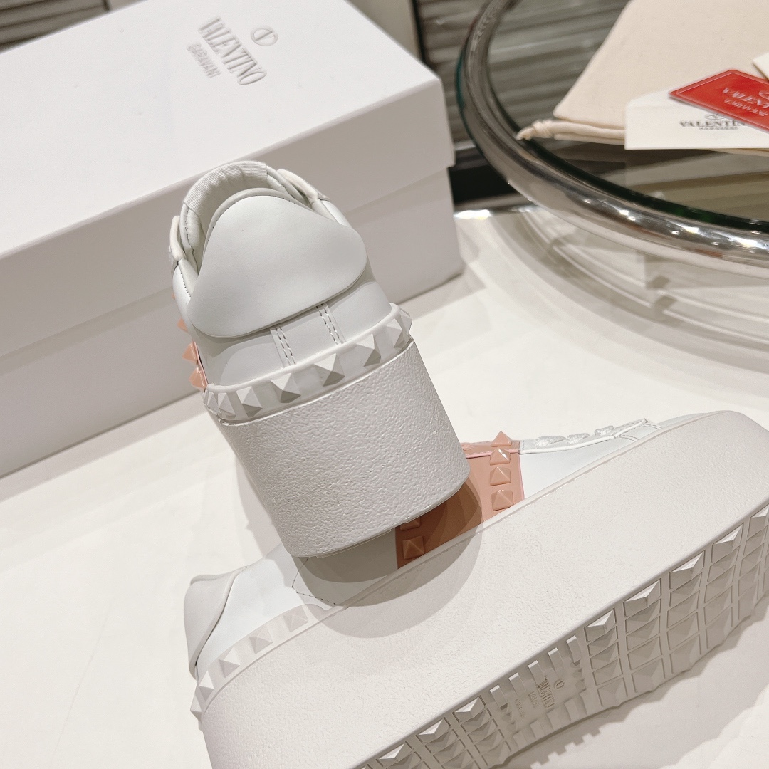Valentino 2024 Rockstud Untitled Sports & Leisure Shoes: Premium Design and Comfort. - 图片 9