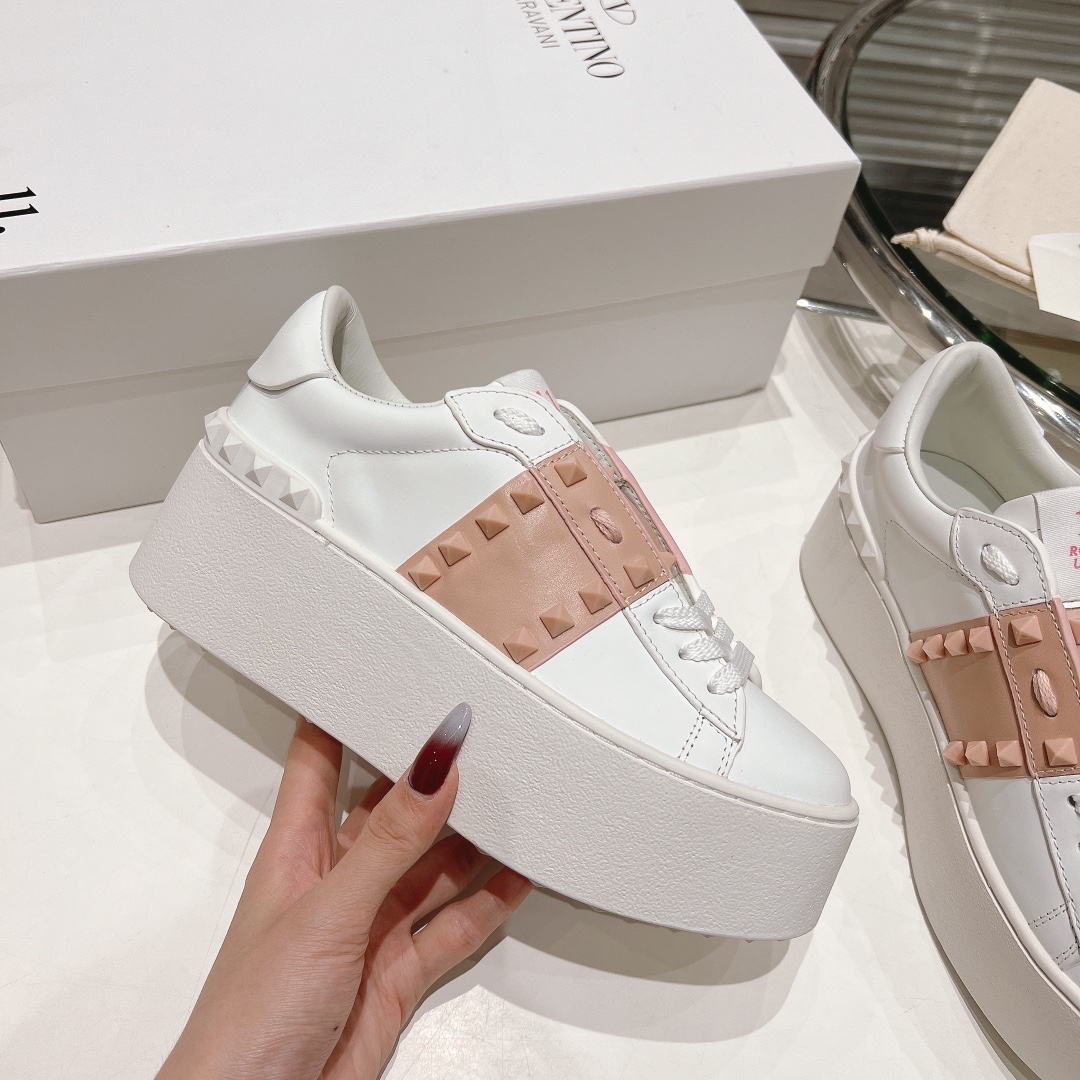 Valentino 2024 Rockstud Untitled Sports & Leisure Shoes: Premium Design and Comfort. - 图片 5