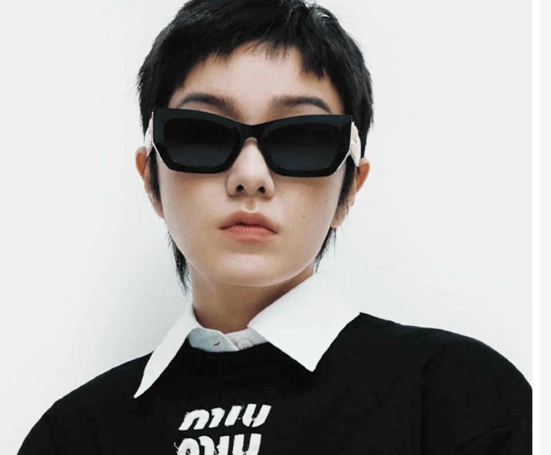  CHANEL
MODEL：CH5527
SIZE：53口18-145
偏光片是纯尼龙原版镜片

