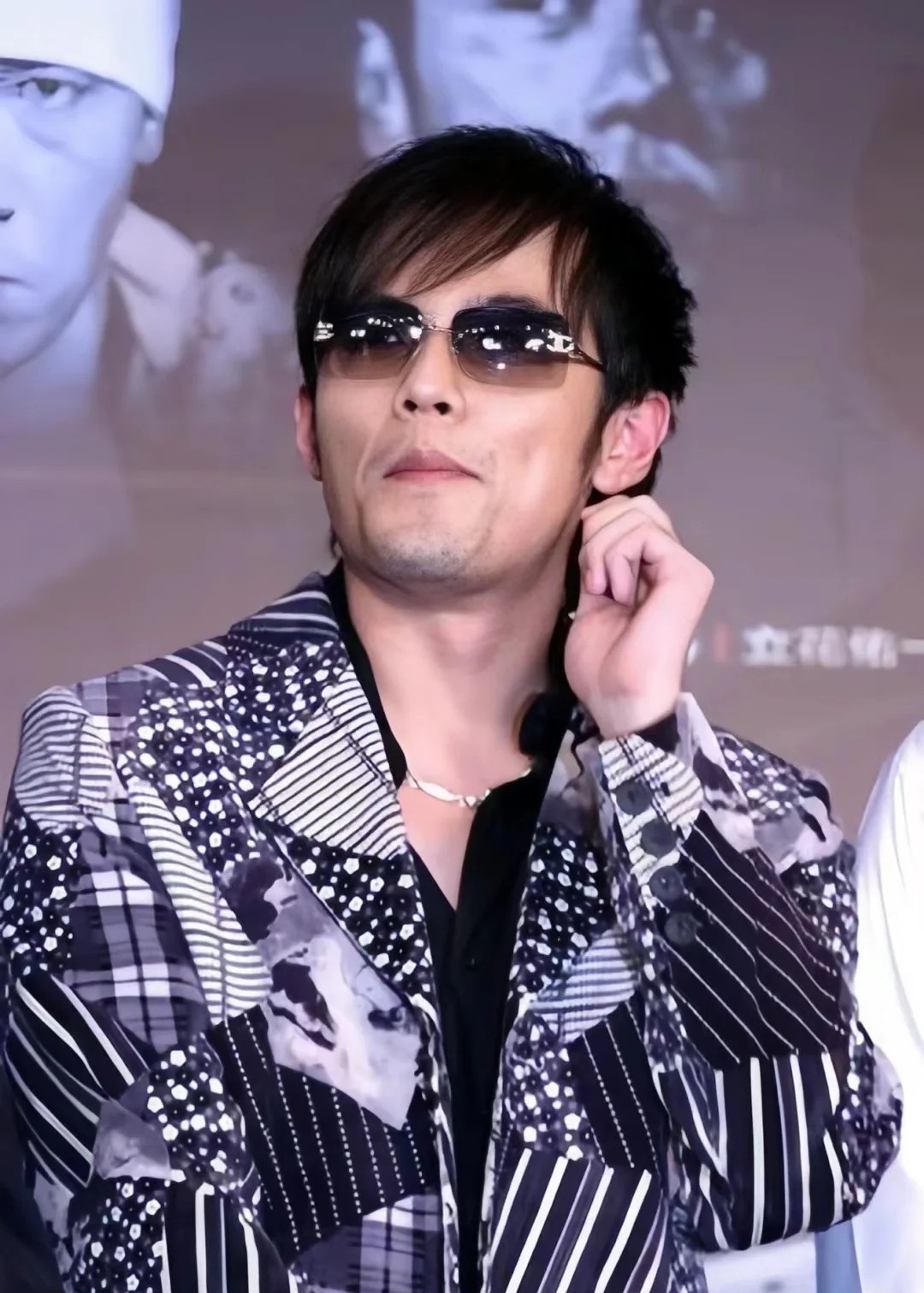 CHANELMODEL：CH4017-DSIZE：62口17-120