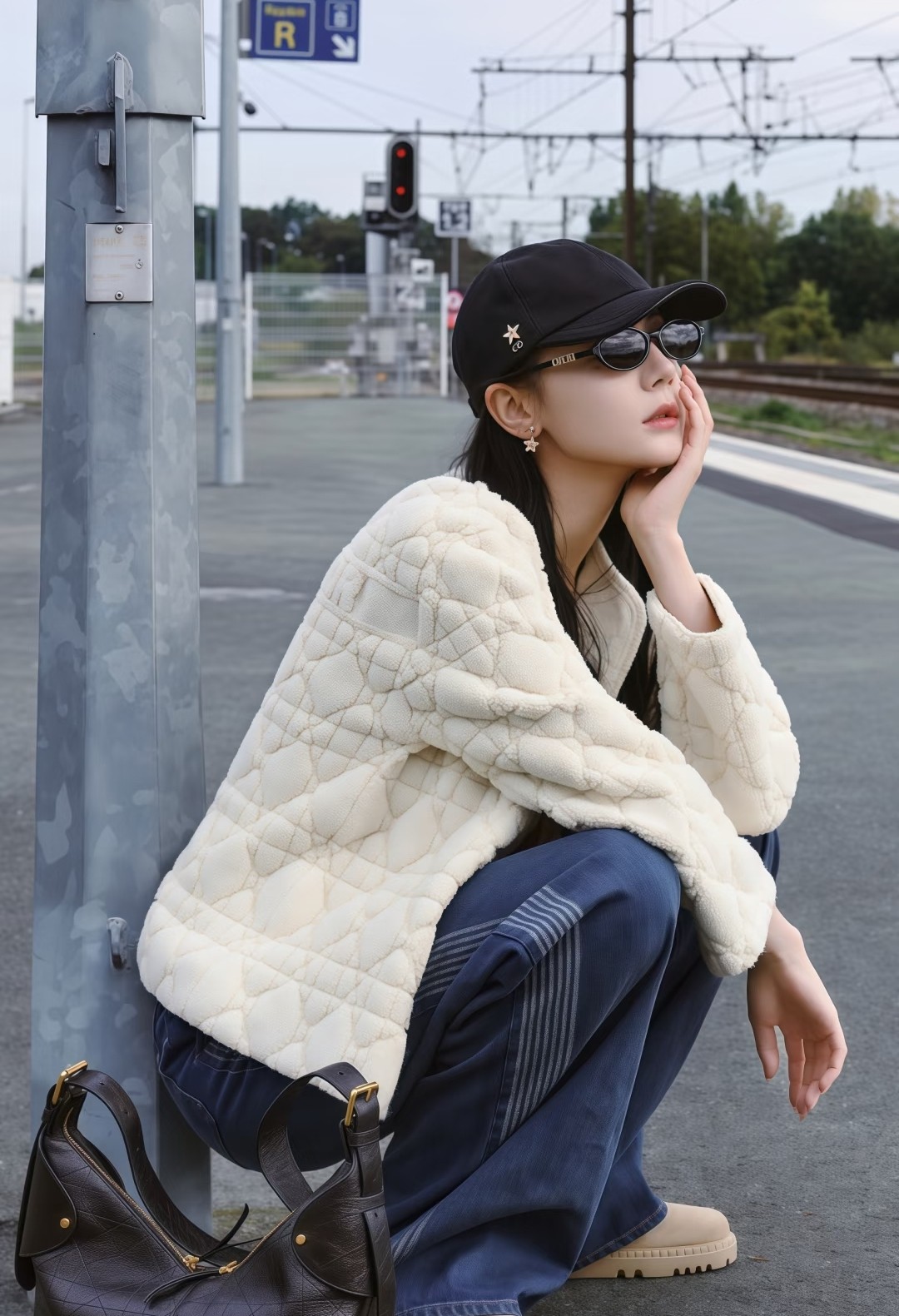 DIORMODEL: Treasure R1I SIZE:53口17-145