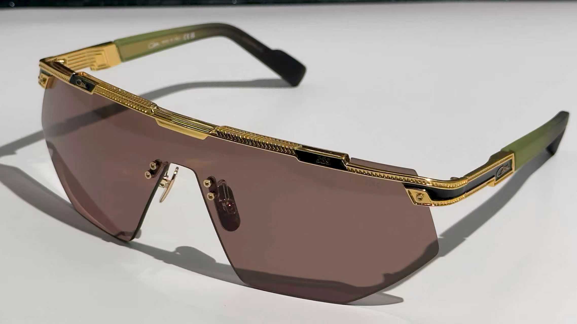 Oversized CazalMODEL：M889SIZE：158口0-135