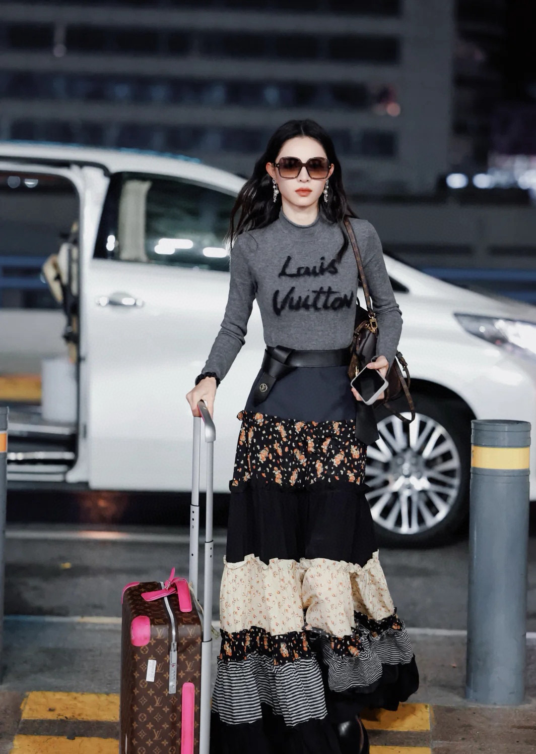 Louis Vuitton 钟楚曦最新同款。 LOUIS VUITTON