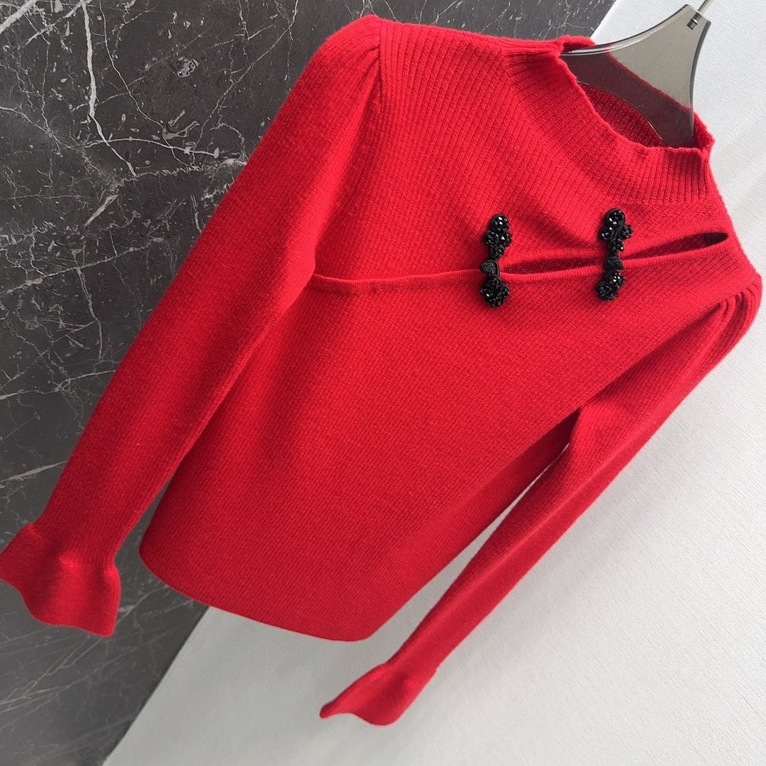 CD23SS新中式手工盘扣红色针织衫圣诞新年战袍新中式风盘扣设计精致复古典雅超细的羊毛针织面料质感超赞重