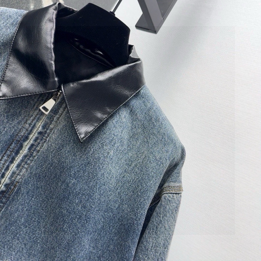 New Fall/Winter Female Suit Set: Pelt Pelvis Cowboy Jacket, Tan Zip Jacket, High-Quality Jeans - 图片 4