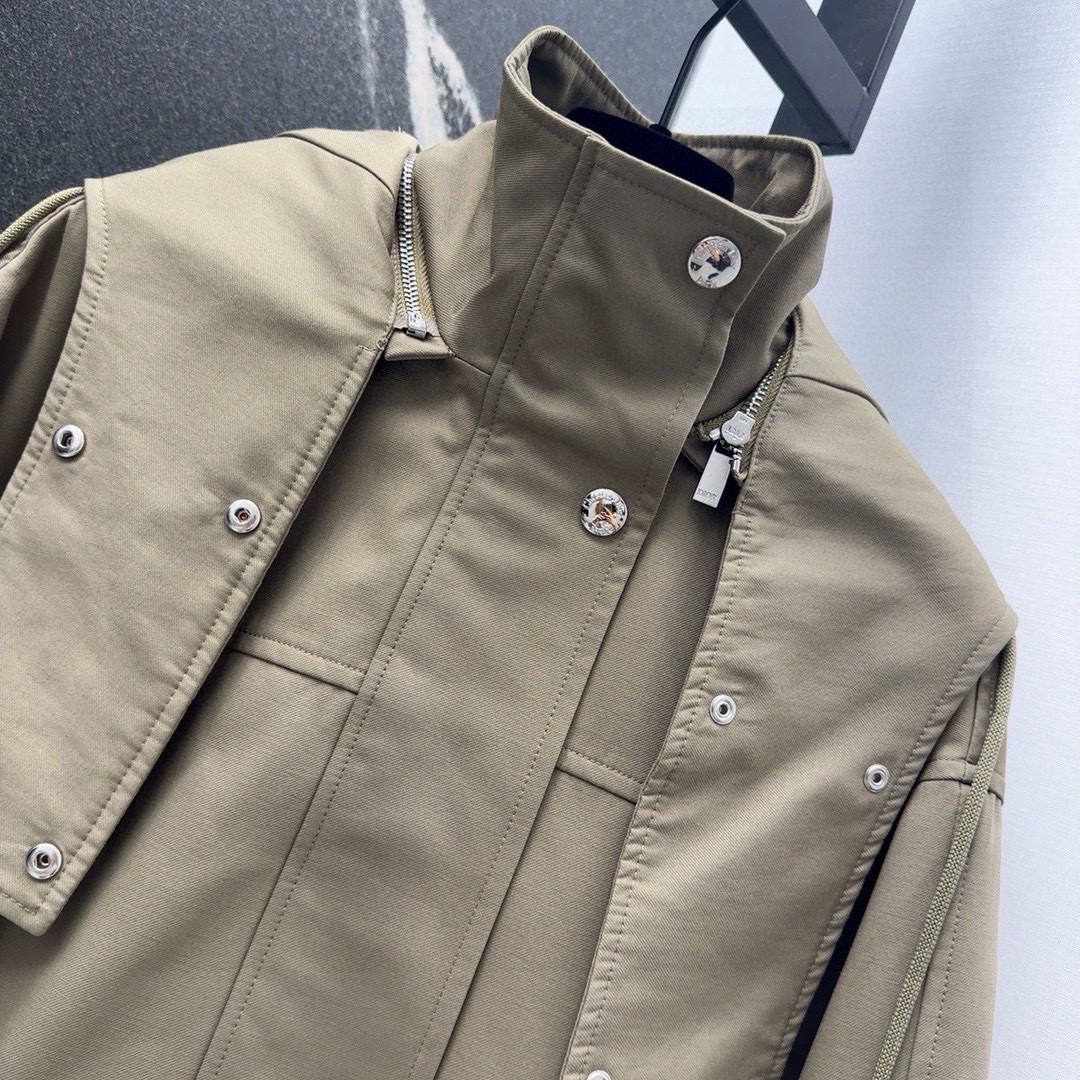 Stylish and Inclusive Khaki Suit with Logolib Design for Spring Fashion SML - 图片 4
