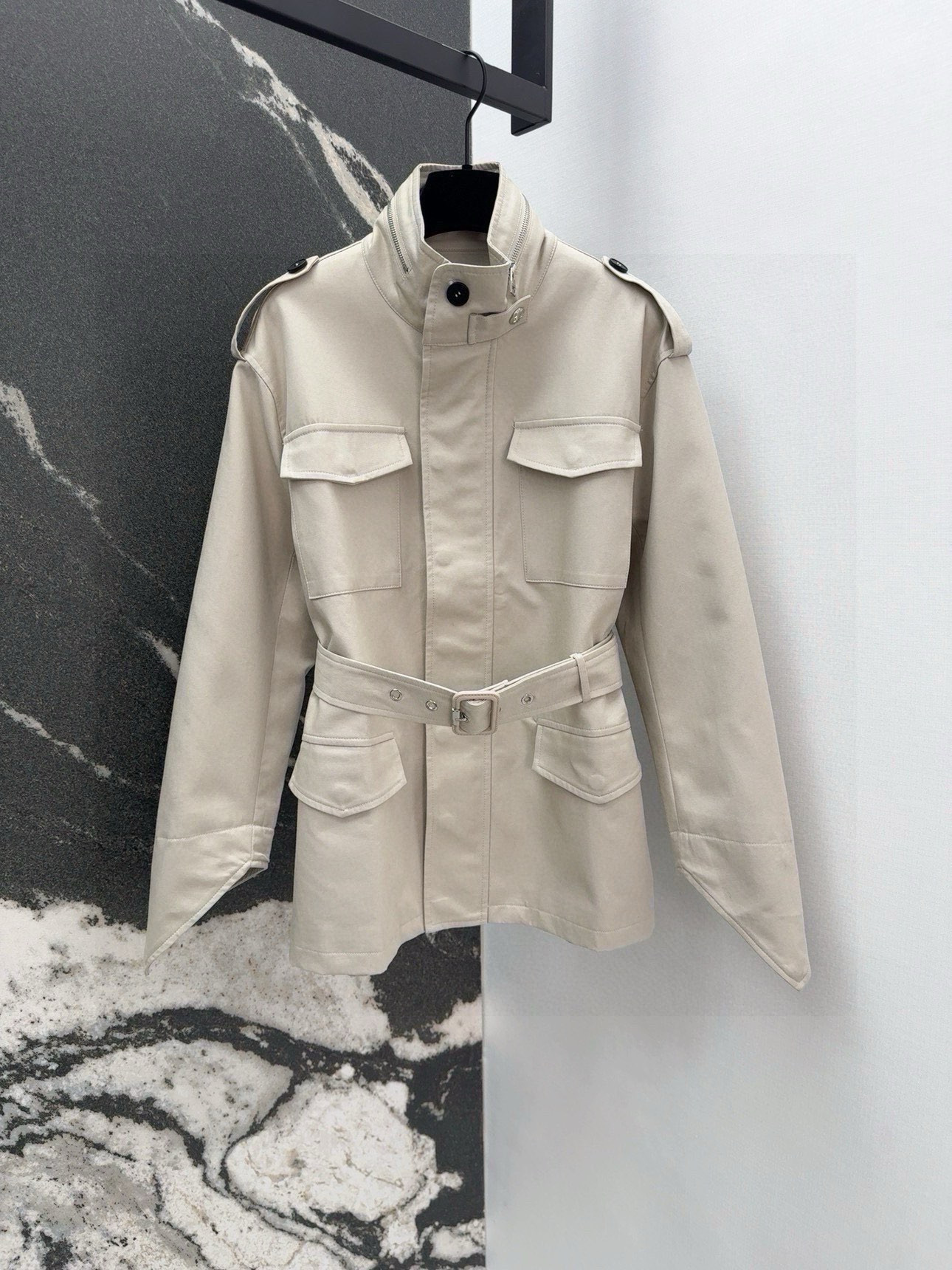 New-Style Women’s Suit with Hot-Collar Coats for Fall/Winter – High-Stealing, Stylish Design - 图片 1