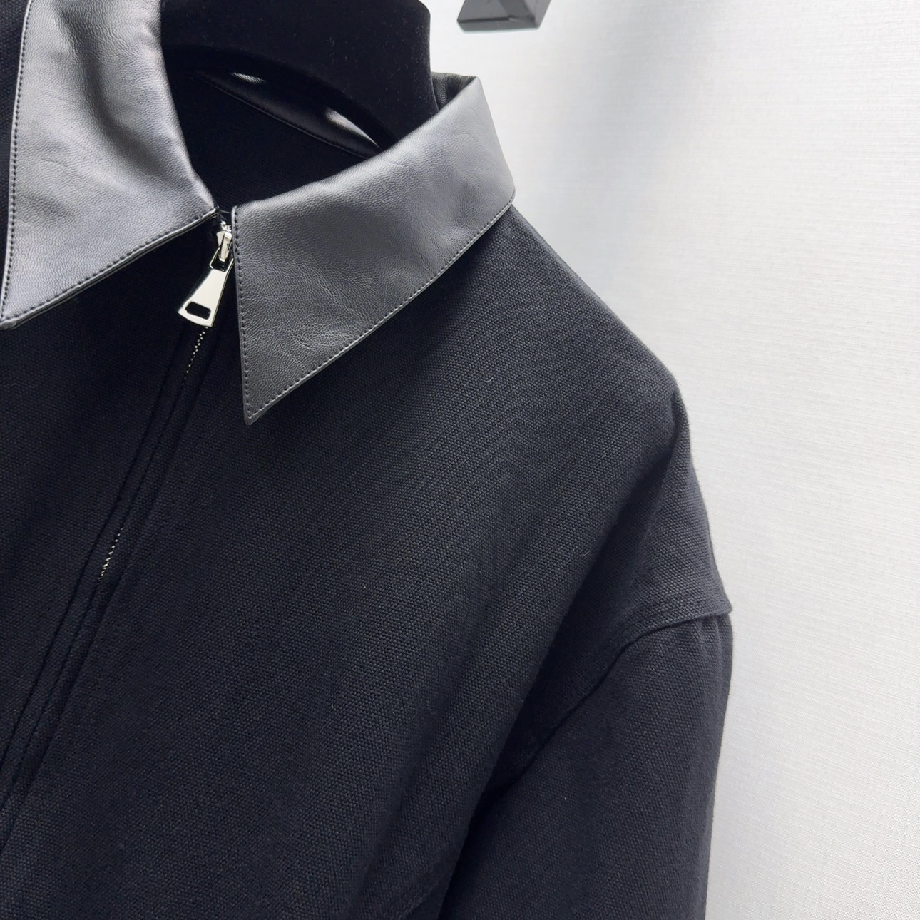 New PU-Coated Cowboy Coat with Original Heavy-Skinned Design for Spring Fashion Trends - 图片 4